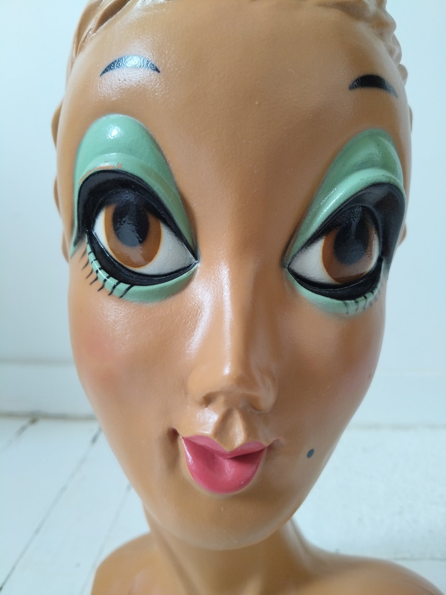 Tête à chapeau Twiggy vintage