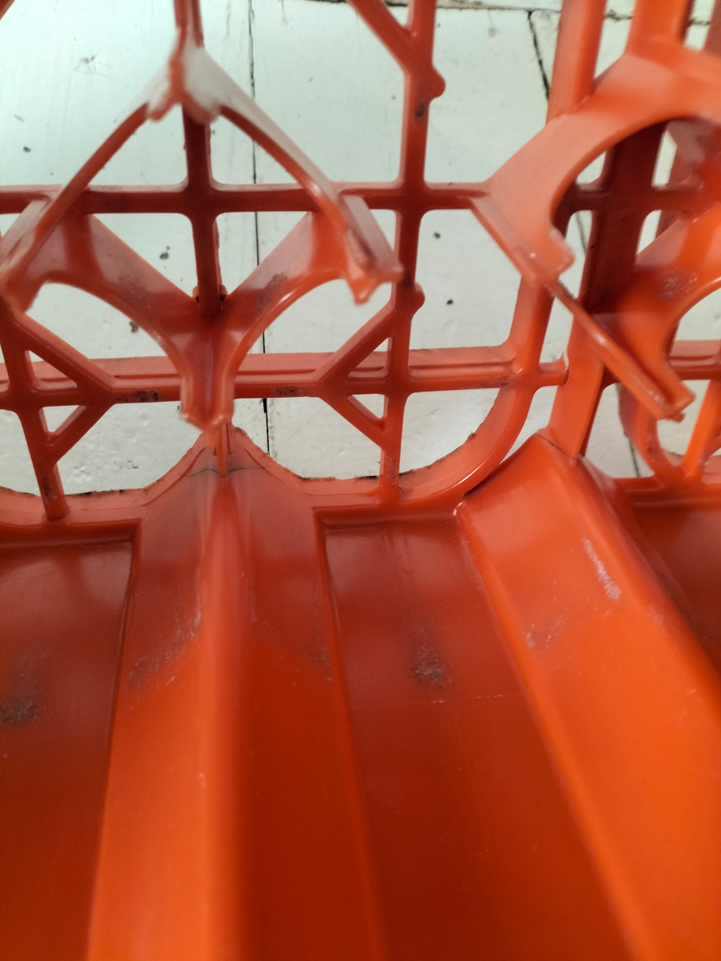 Casier/ caisse Orangina en plastique par Allibert