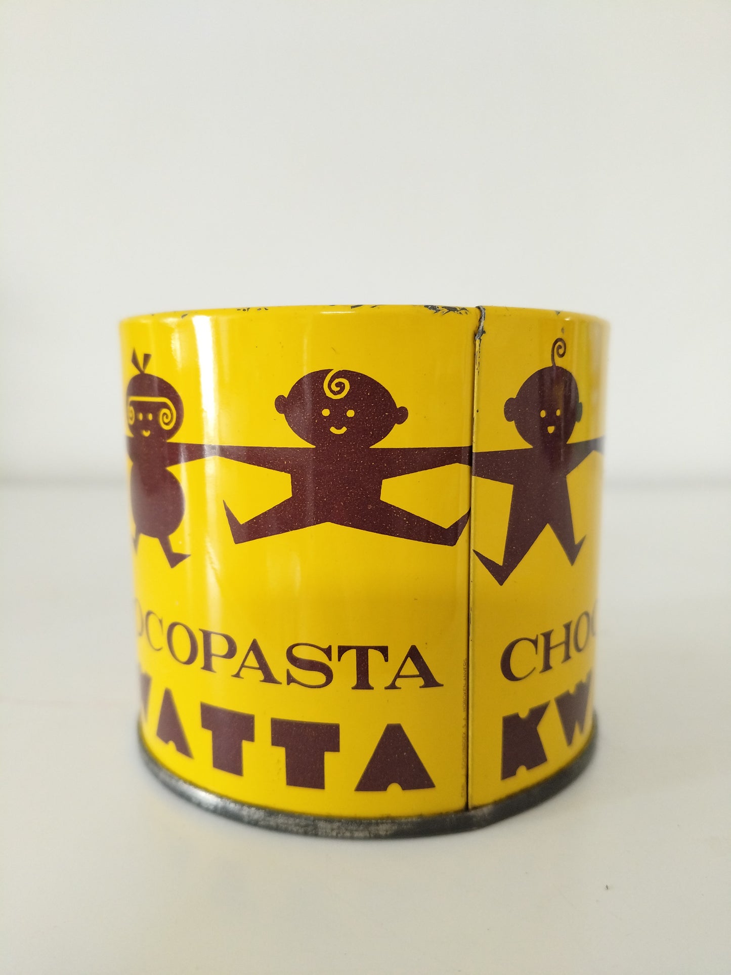 Ancienne petite boîte métallique publicitaire Kwatta