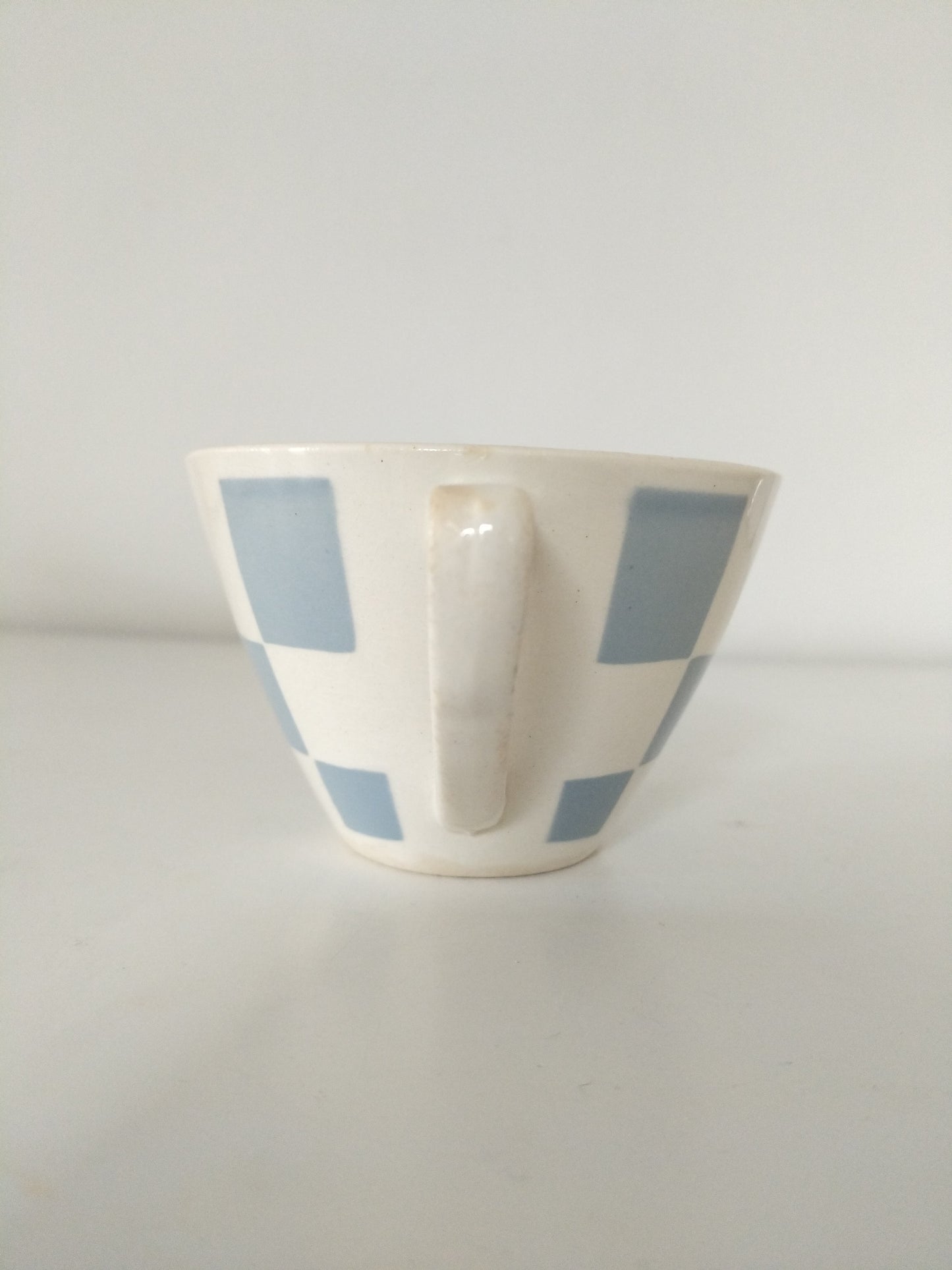 Ensemble tasse + soucoupe Boch La Louvière Damier au choix
