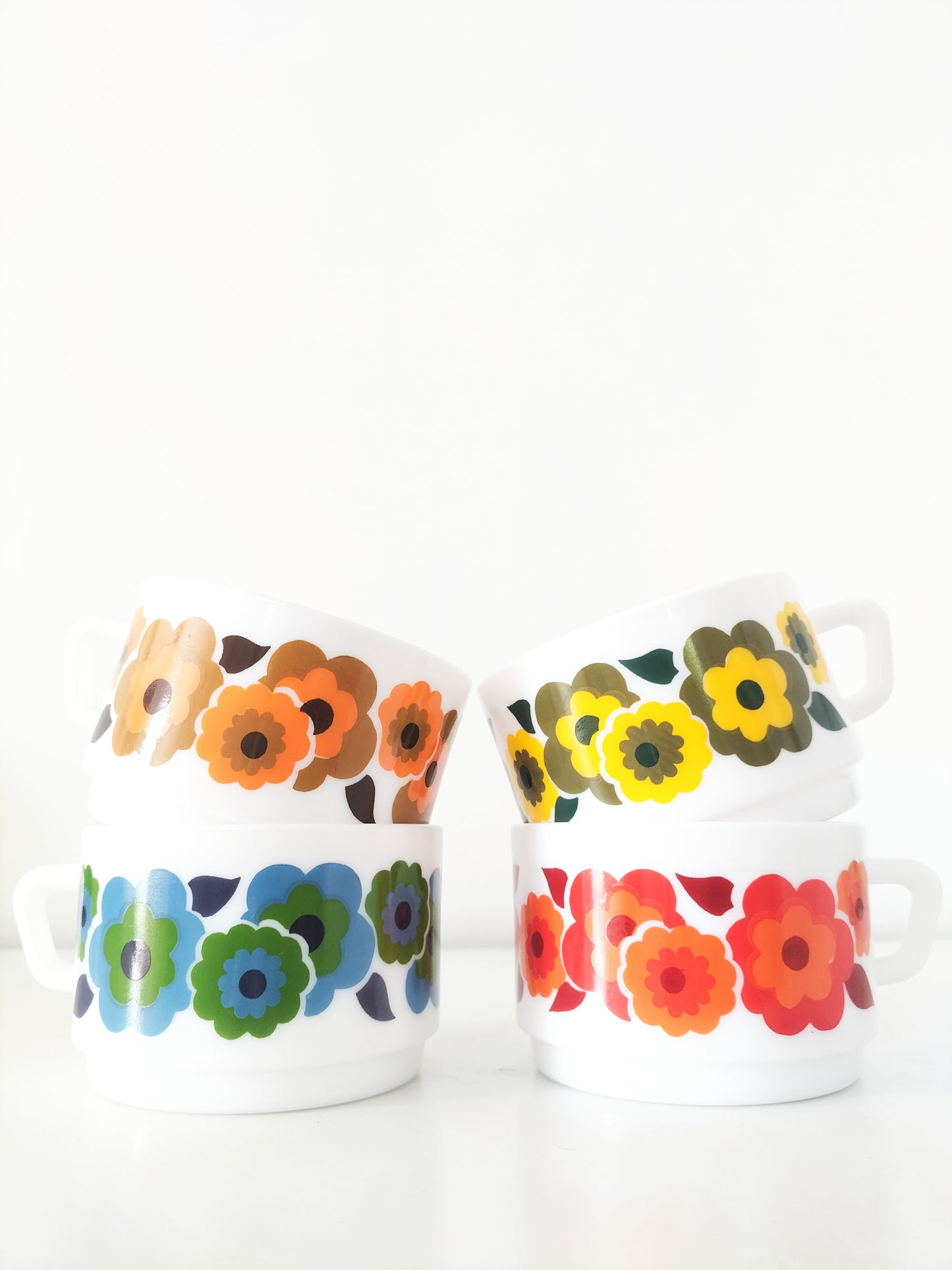 Ensemble de 4 grosses tasses Arcopal Lotus