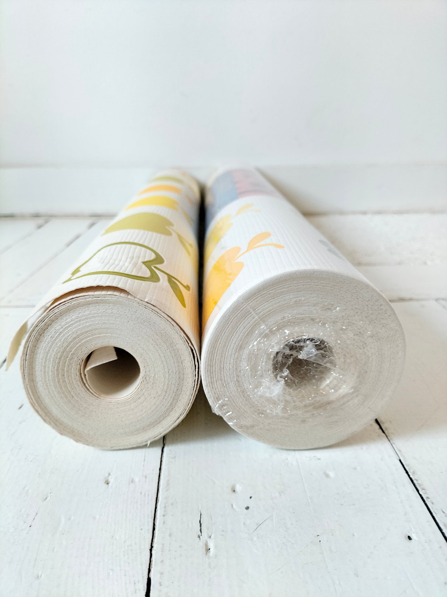 Rouleau de papier peint décor pommes 🍏 (à l'unité)