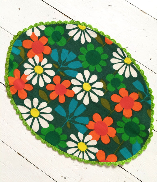 Napperon flower power vintage