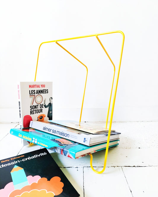 Porte-revues/ range-livres métallique jaune Ikea Blejd 2016