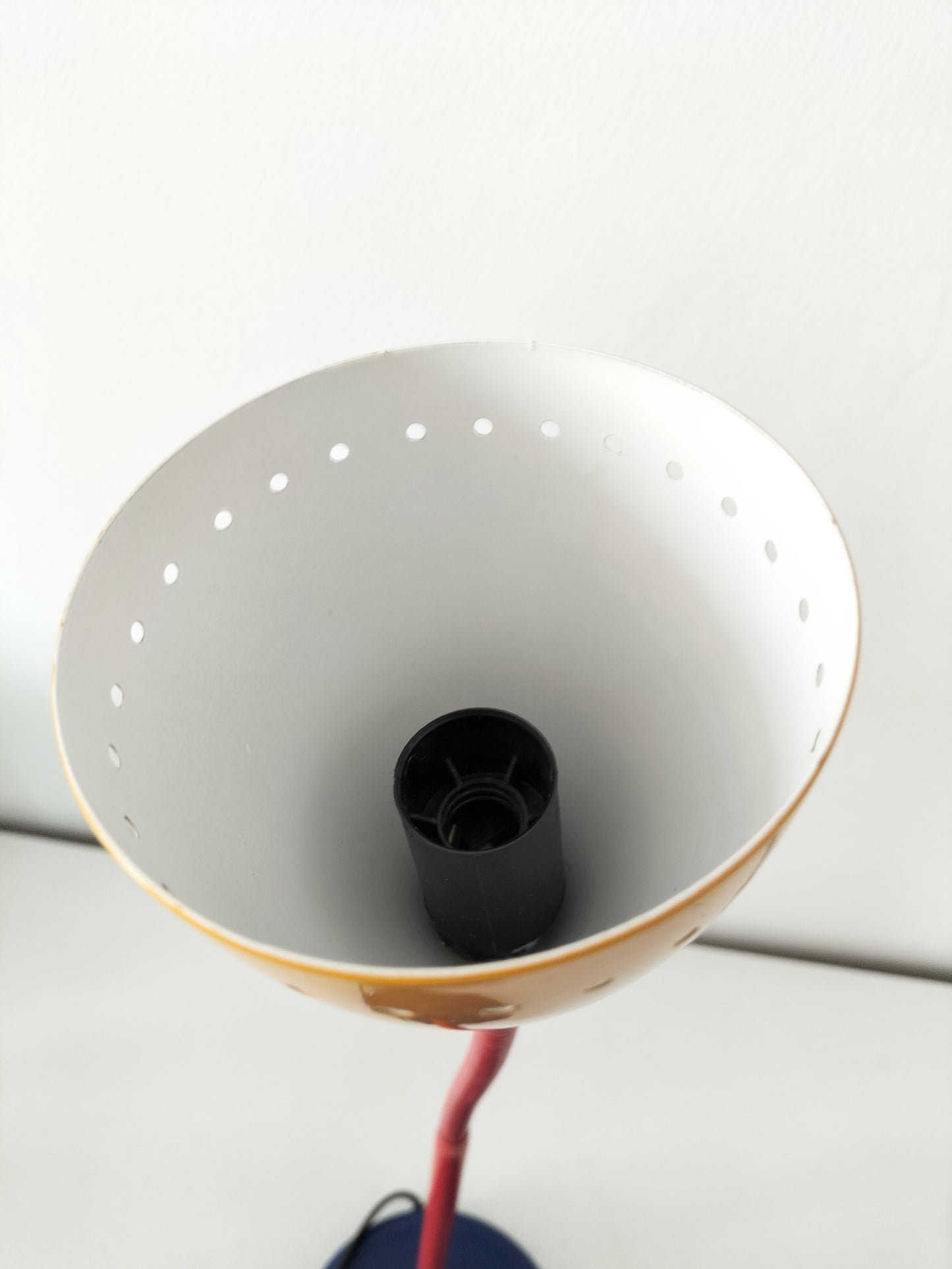 Lampe de table métallique 80's esprit Memphis Style