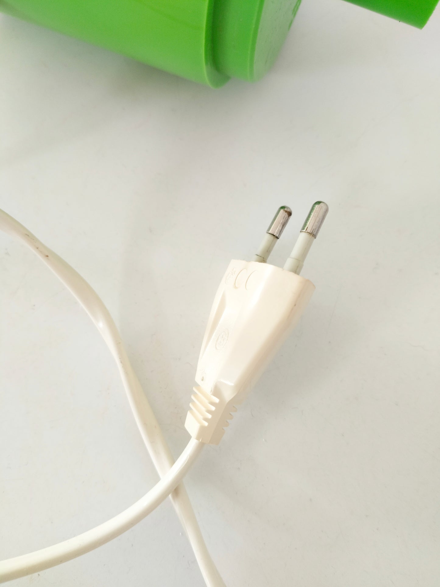 Mini hachoir électrique Seb (priorité à Cécile)