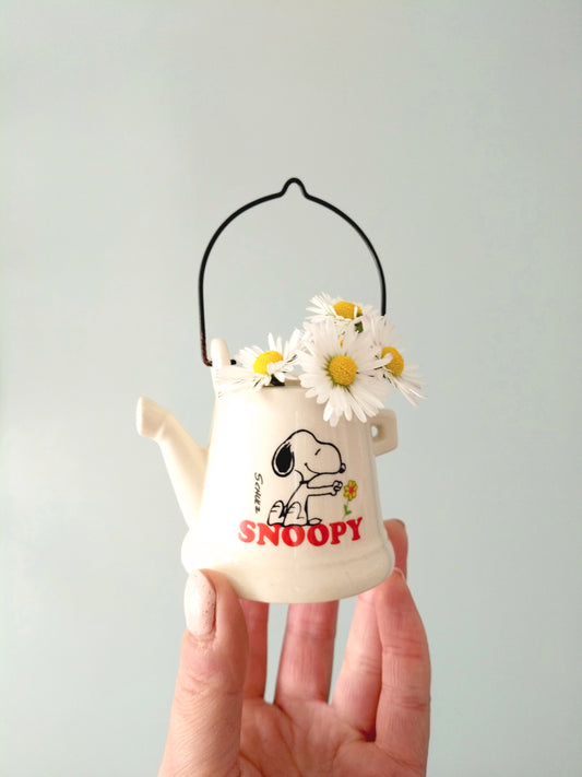 Mini cache-pot/ vase arrosoir en céramique Snoopy Japan United Feature Syndicate 1958 - cetaitmieuxavant