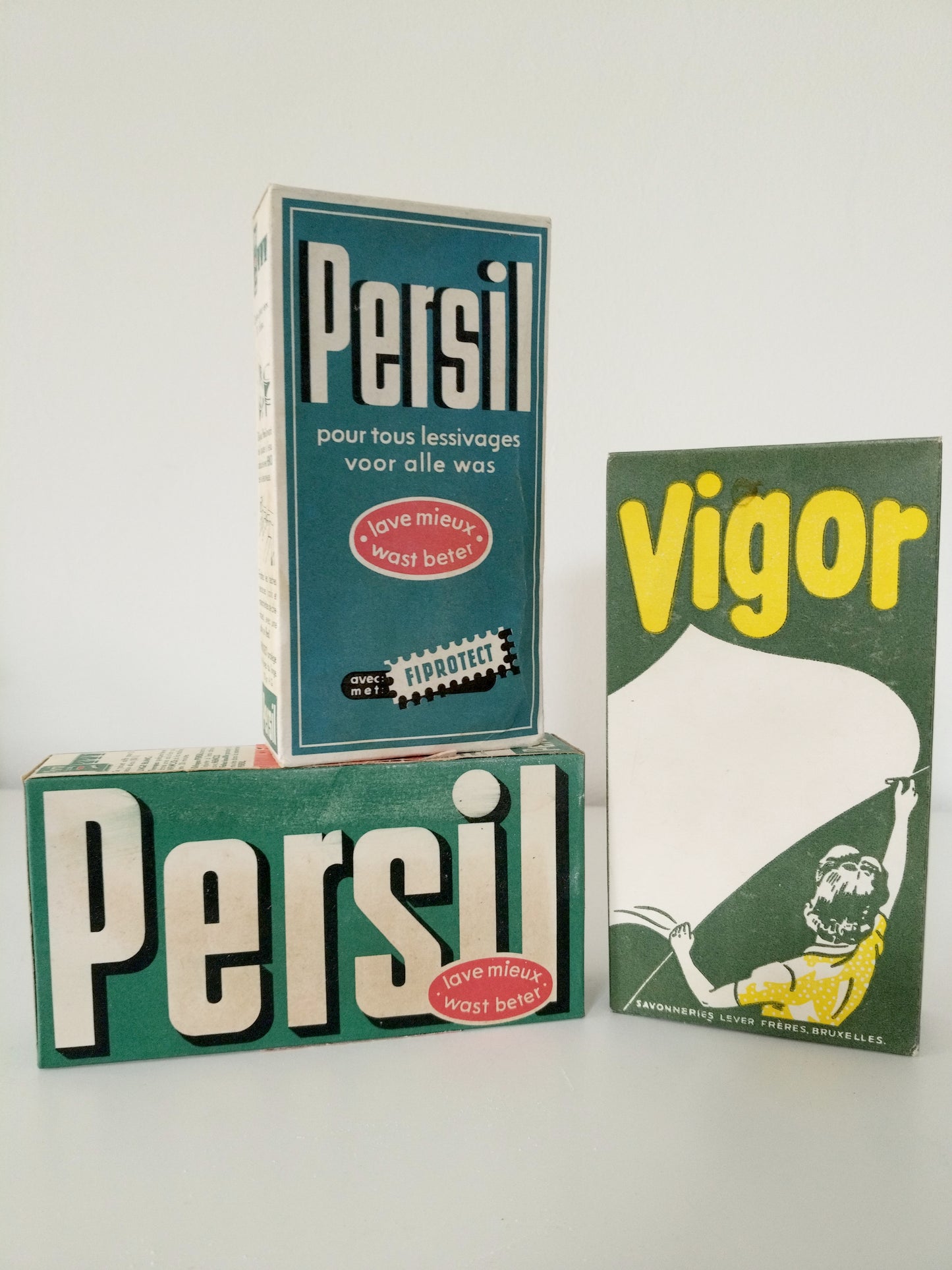 Ancienne boîte cartonnée de poudre de savon au choix : Persil, Soleil ou Vigor (français/ néerlandais)