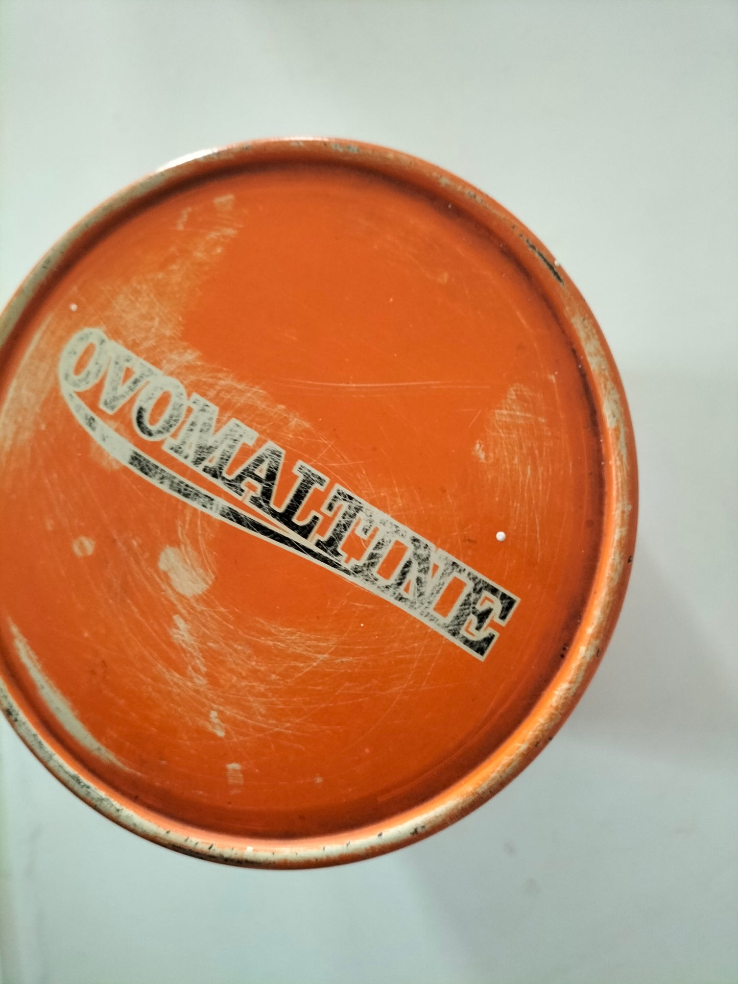 Ancienne grosse boîte métallique publicitaire Ovomaltine années 50 ! Laetitia !
