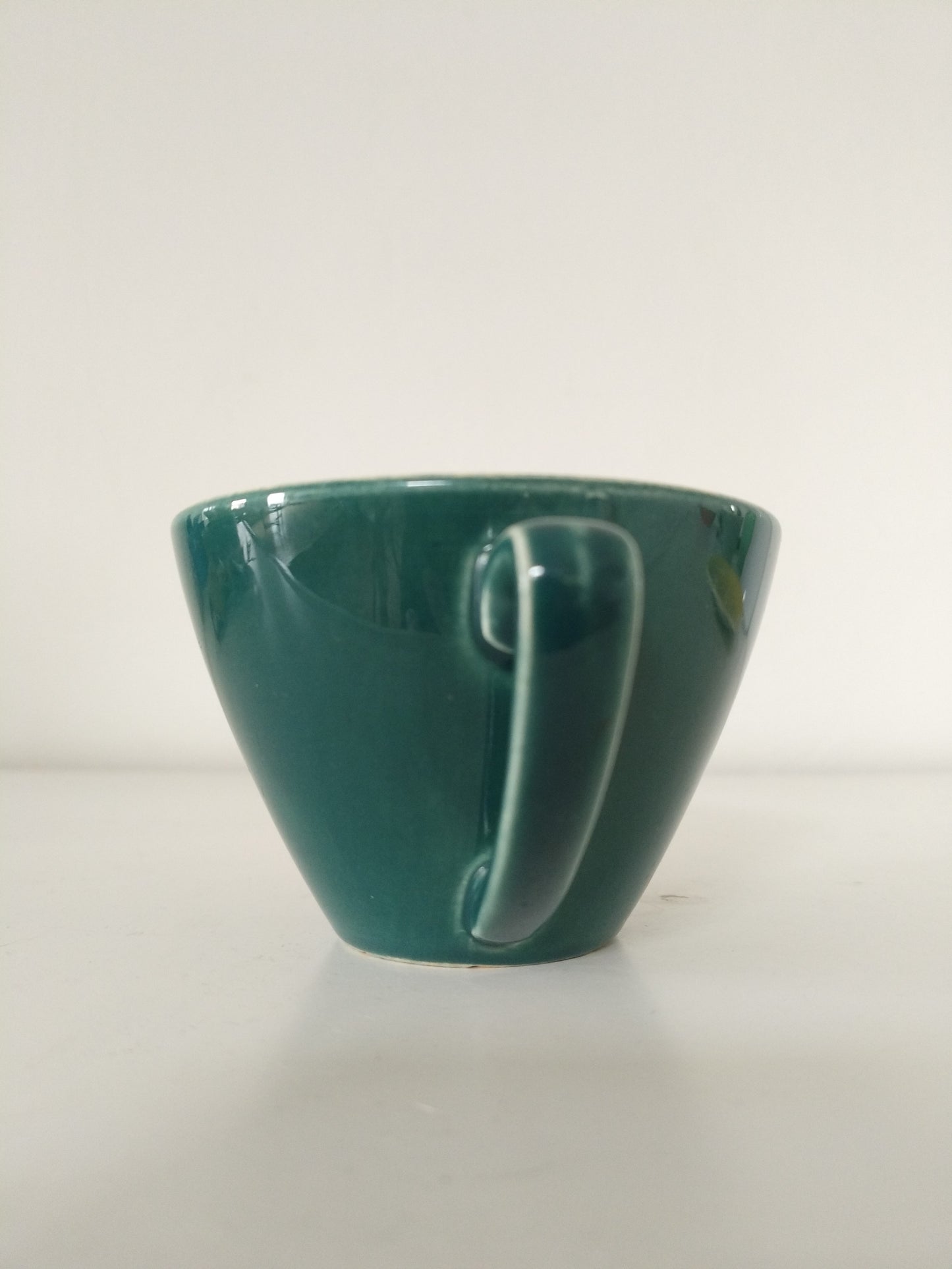 Ensemble 1 tasse verte + 1 soucoupe jaune Kéralux Boch La Louvière Miami Bicolore