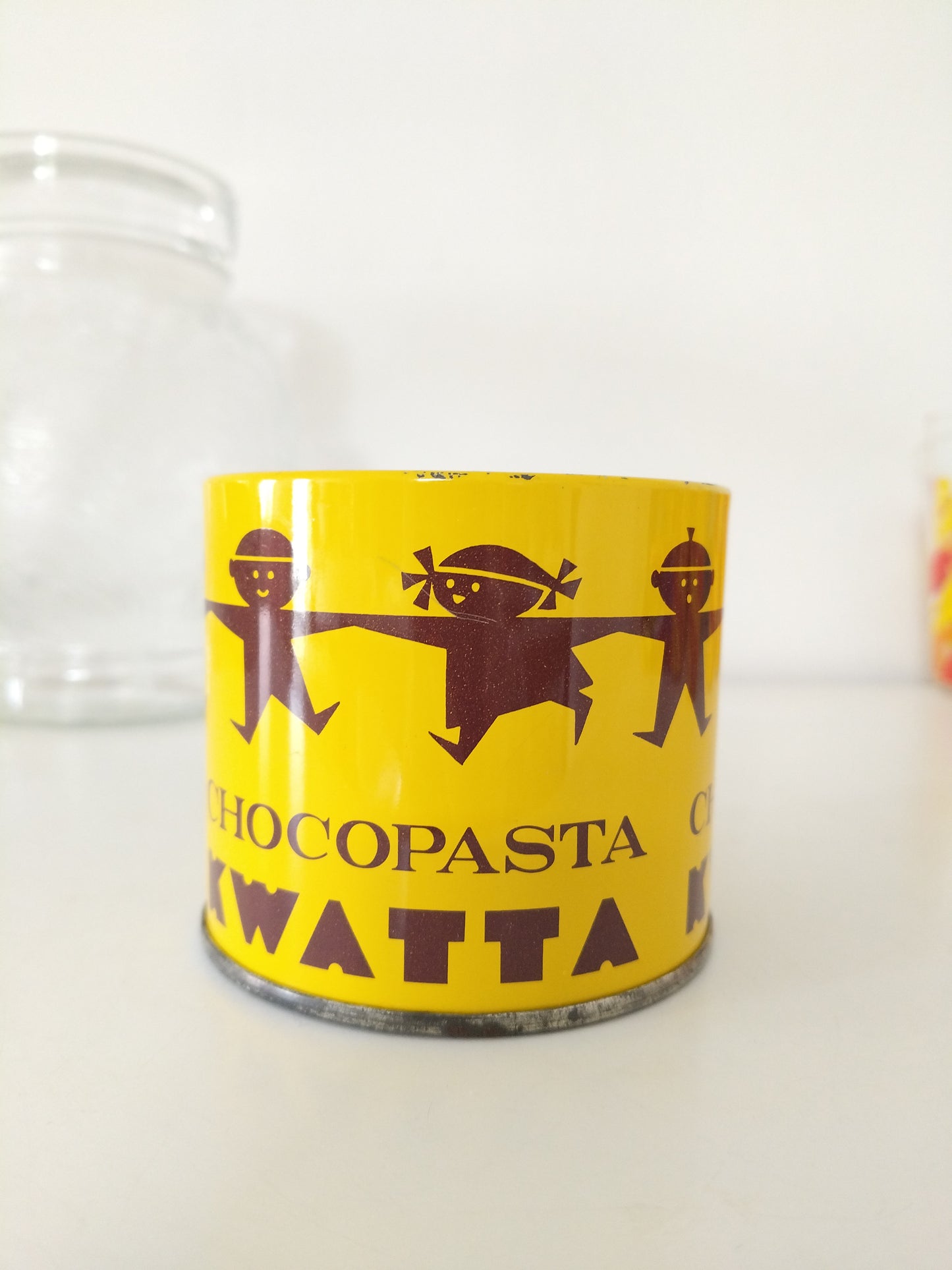Ancienne petite boîte métallique publicitaire Kwatta