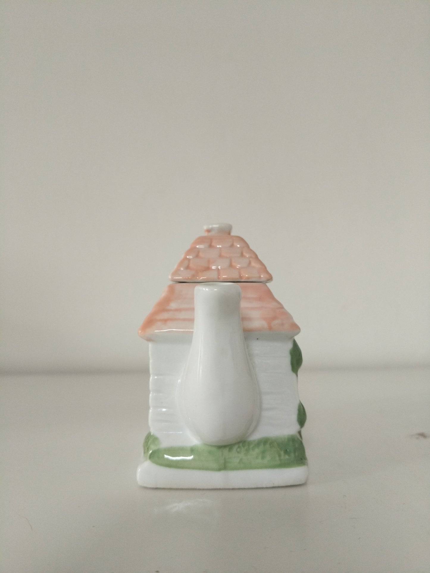 Mini théière maison en céramique
