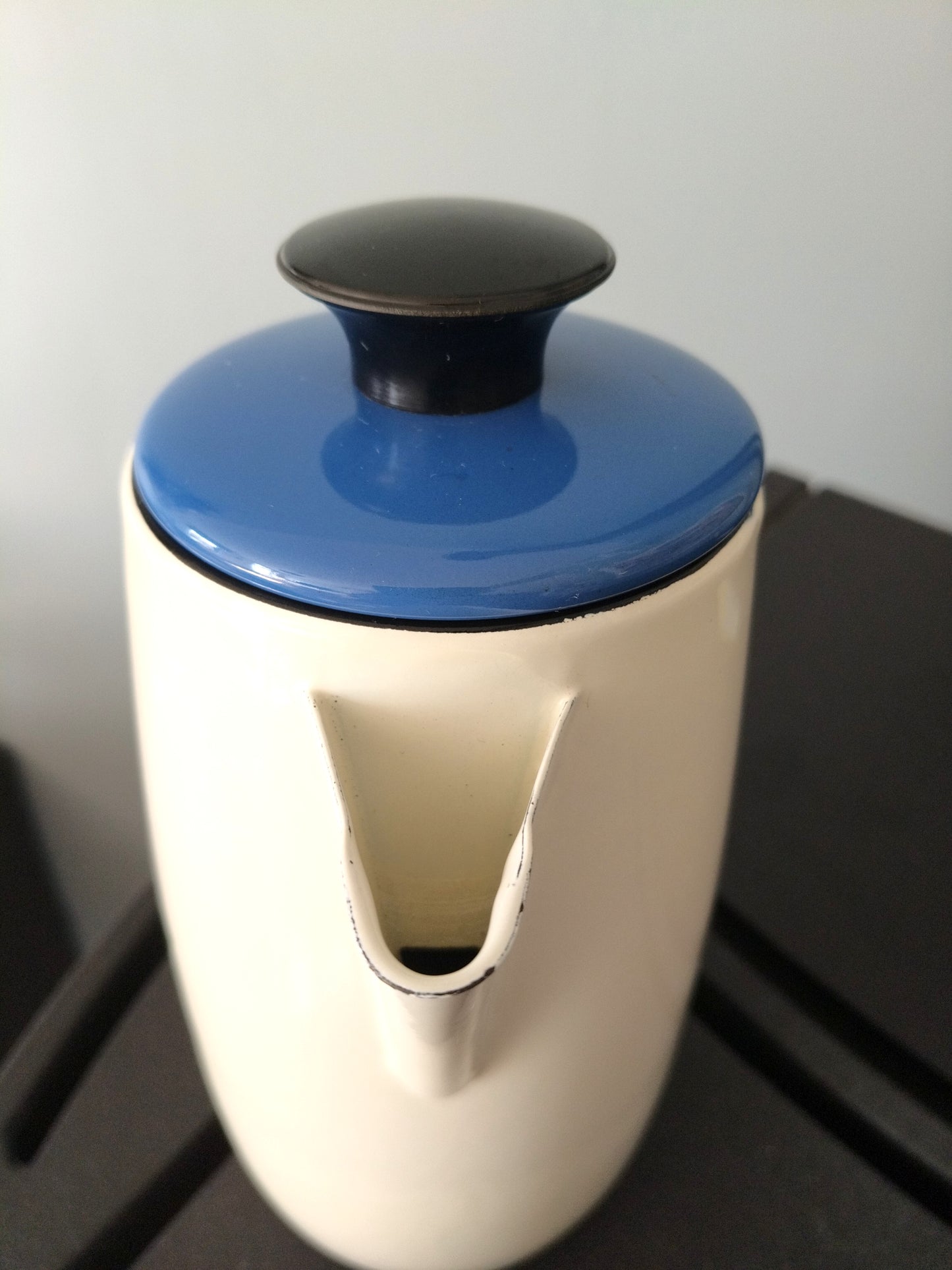 Cafetière émaillée