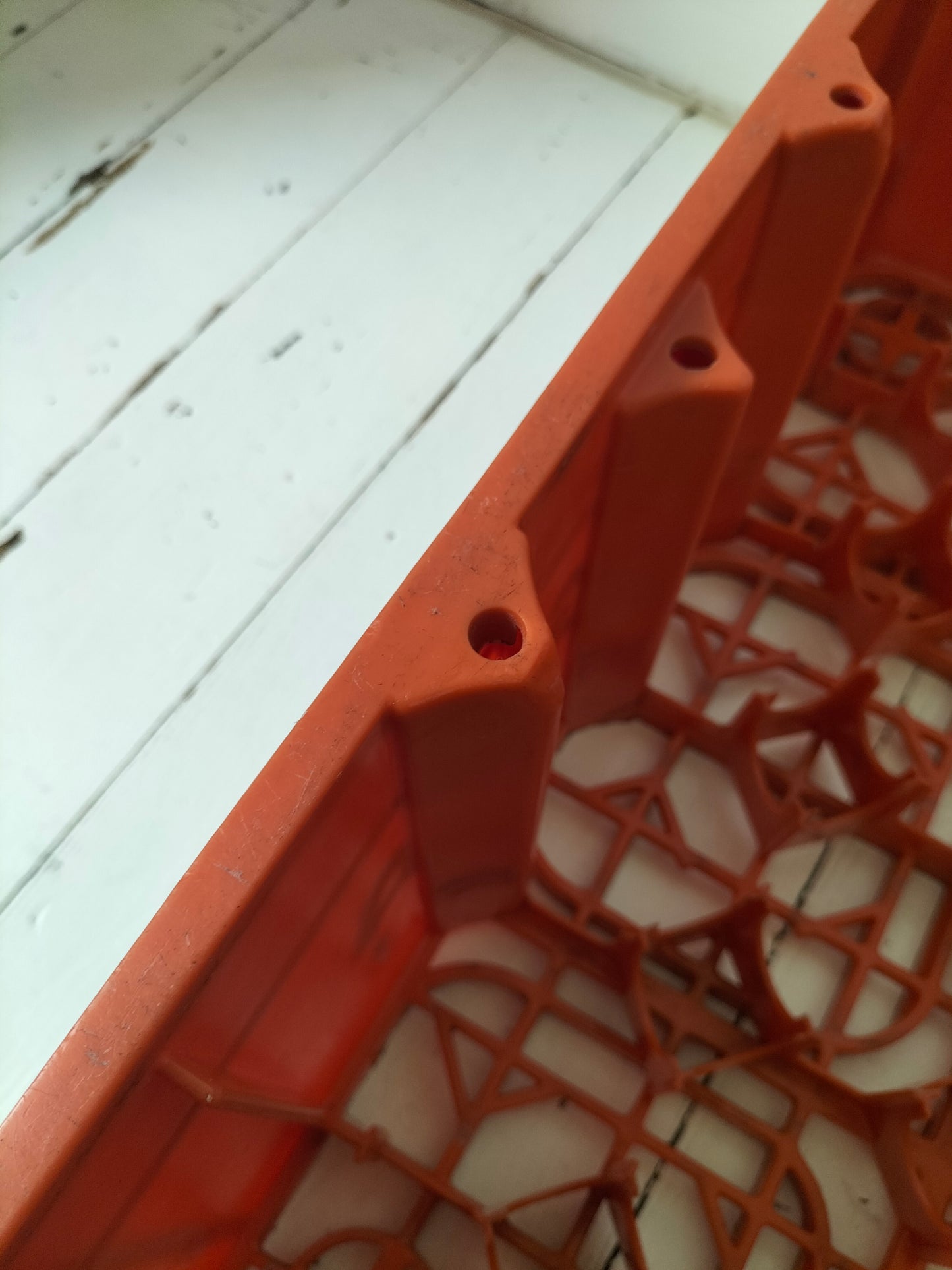 Casier/ caisse Orangina en plastique par Allibert
