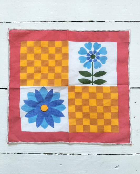 Petit mouchoir/ napperon/ à encadrer!