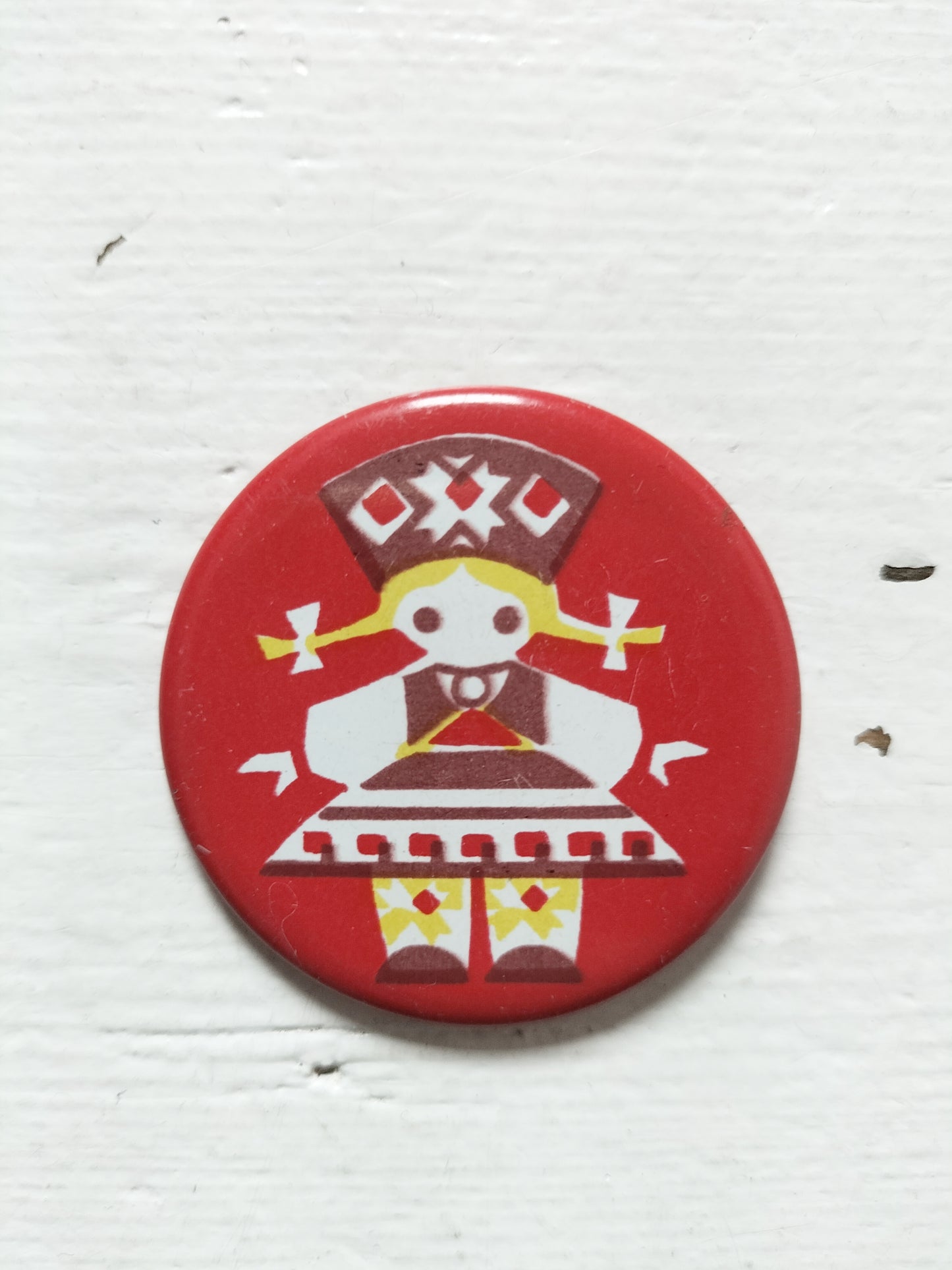 Ancien badge métallique 70's (ou magnet) Norma made in URSS (Estonie) à l'unité