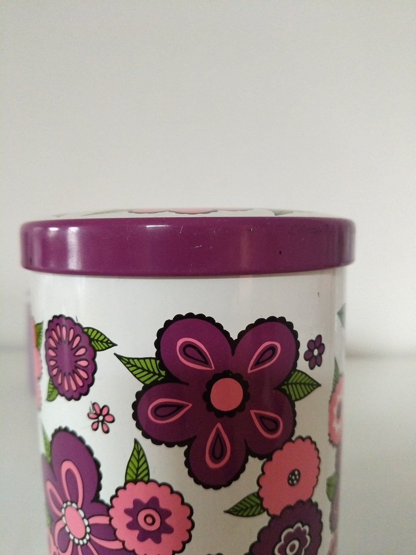 Boîte métallique flower power Baret Ware England