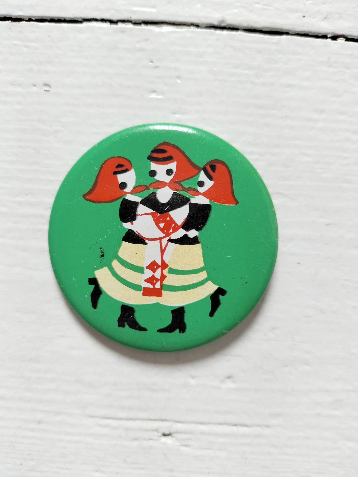 Ancien badge métallique 70's (ou magnet) Norma made in URSS (Estonie) à l'unité