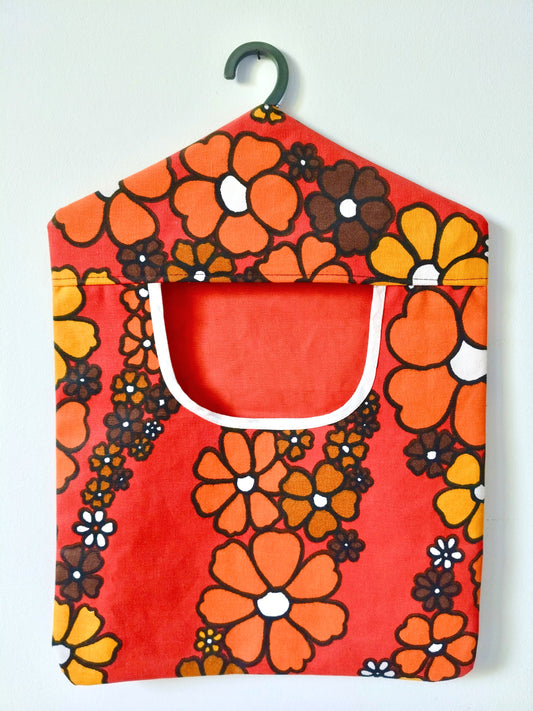 Sac/ pochette à pinces à linge à suspendre en tissu