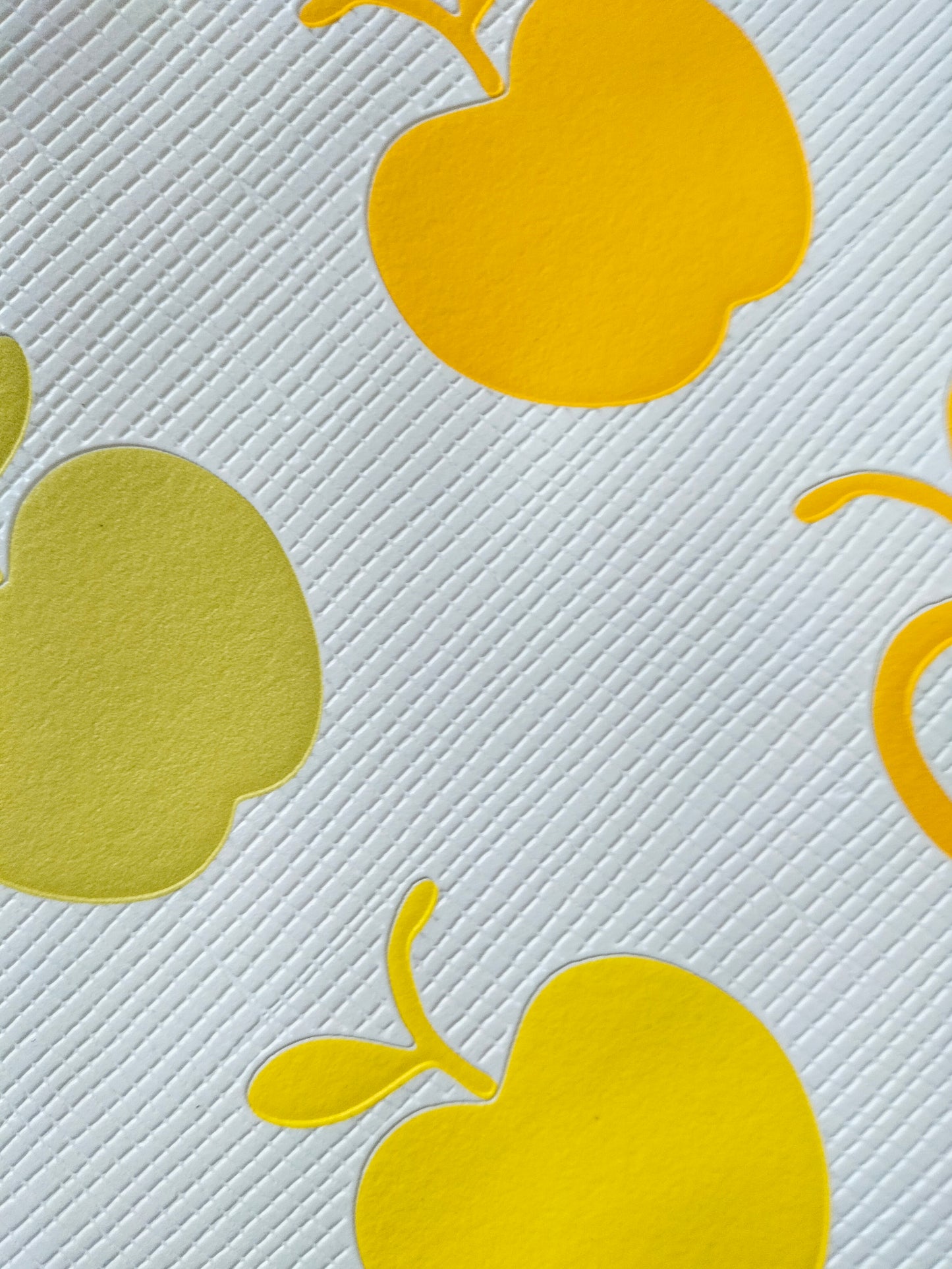 Rouleau de papier peint décor pommes 🍏 (à l'unité)