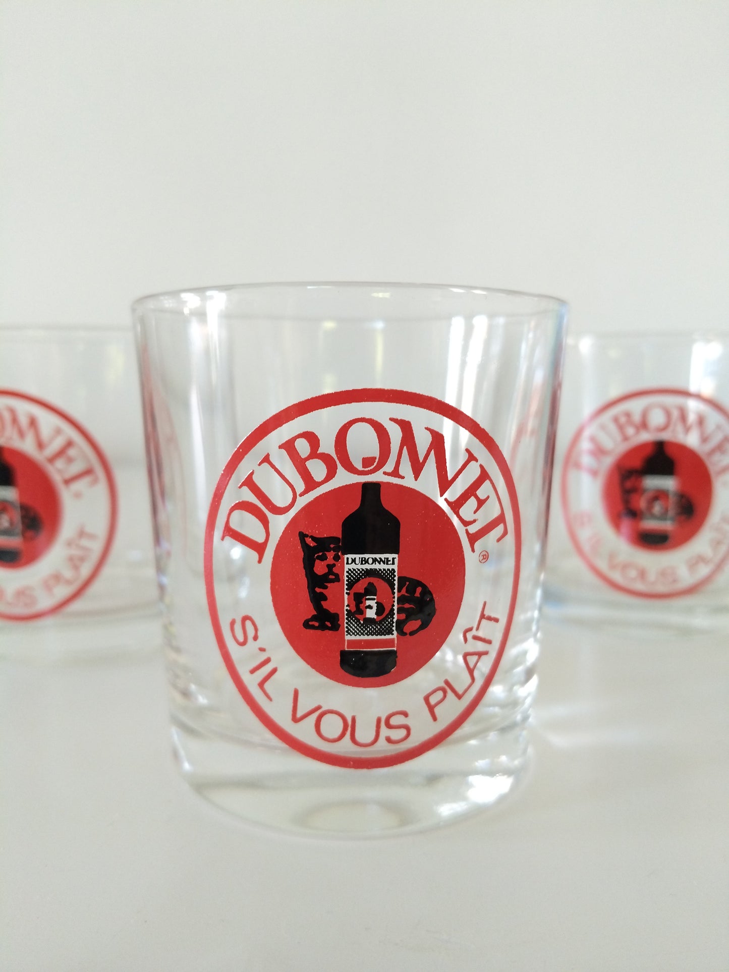 4 verres à apéritif Dubonnet