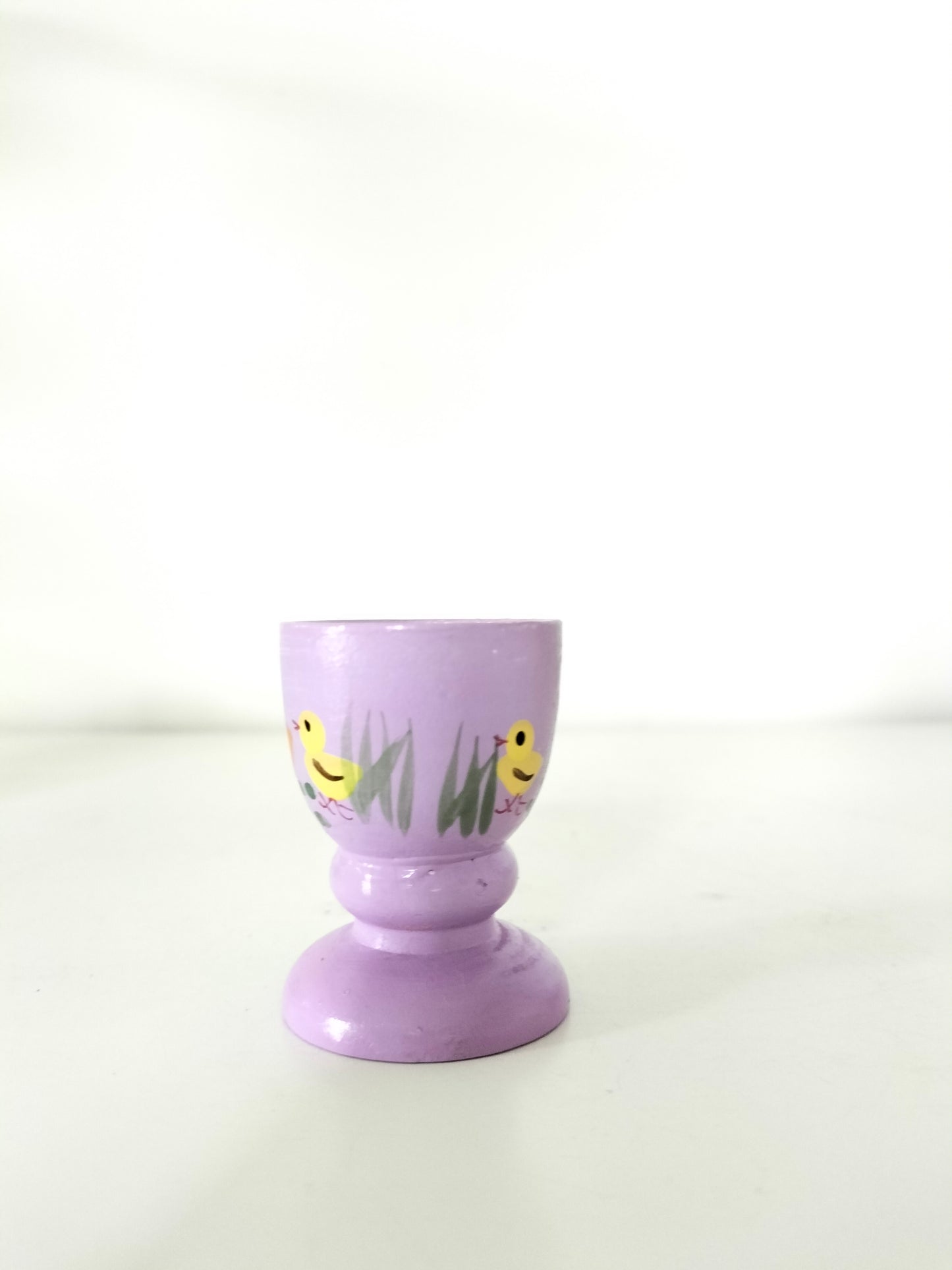 Ensemble de 6 coquetiers en bois peints à la main (2 lots disponibles)