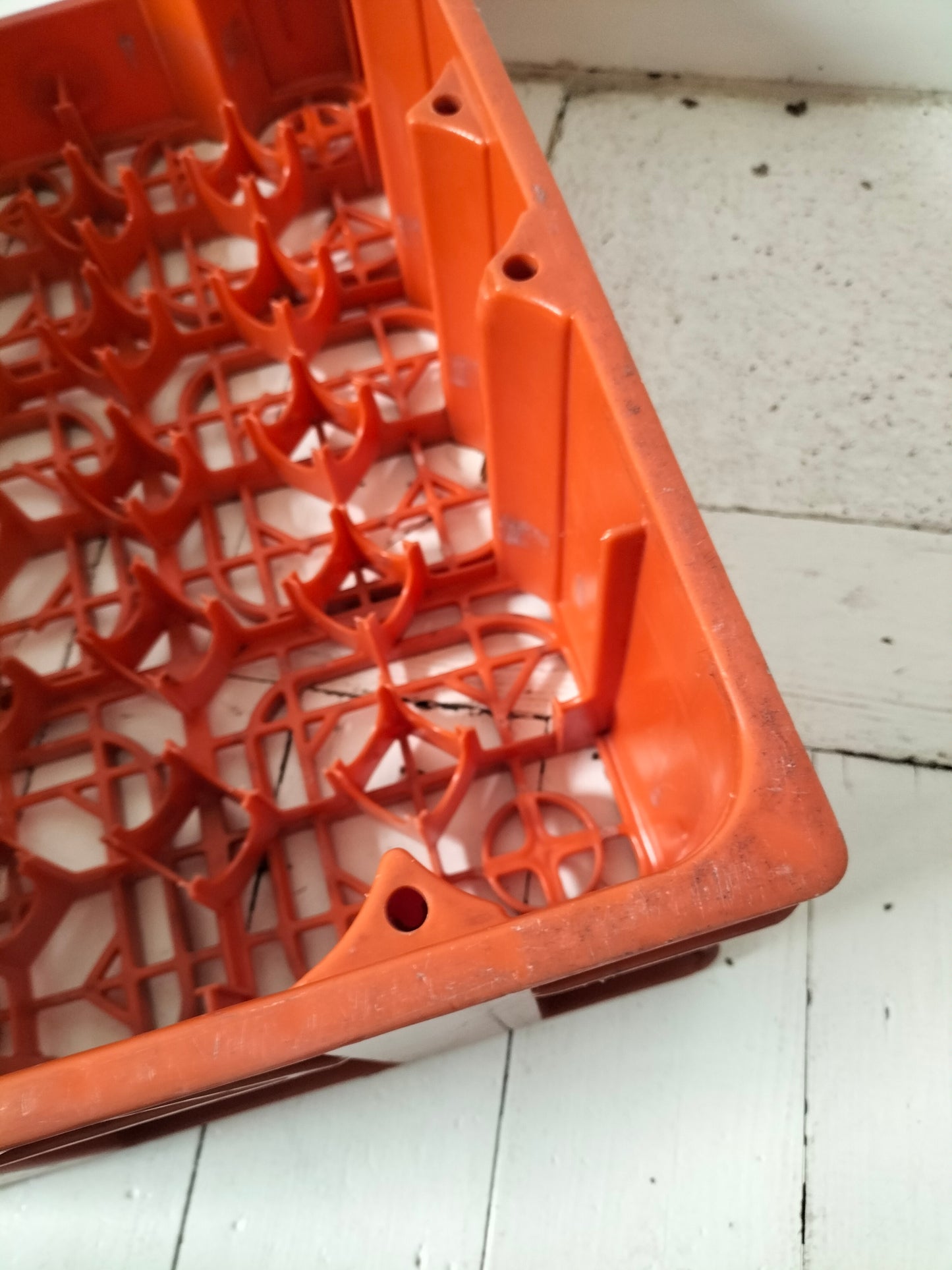 Casier/ caisse Orangina en plastique par Allibert
