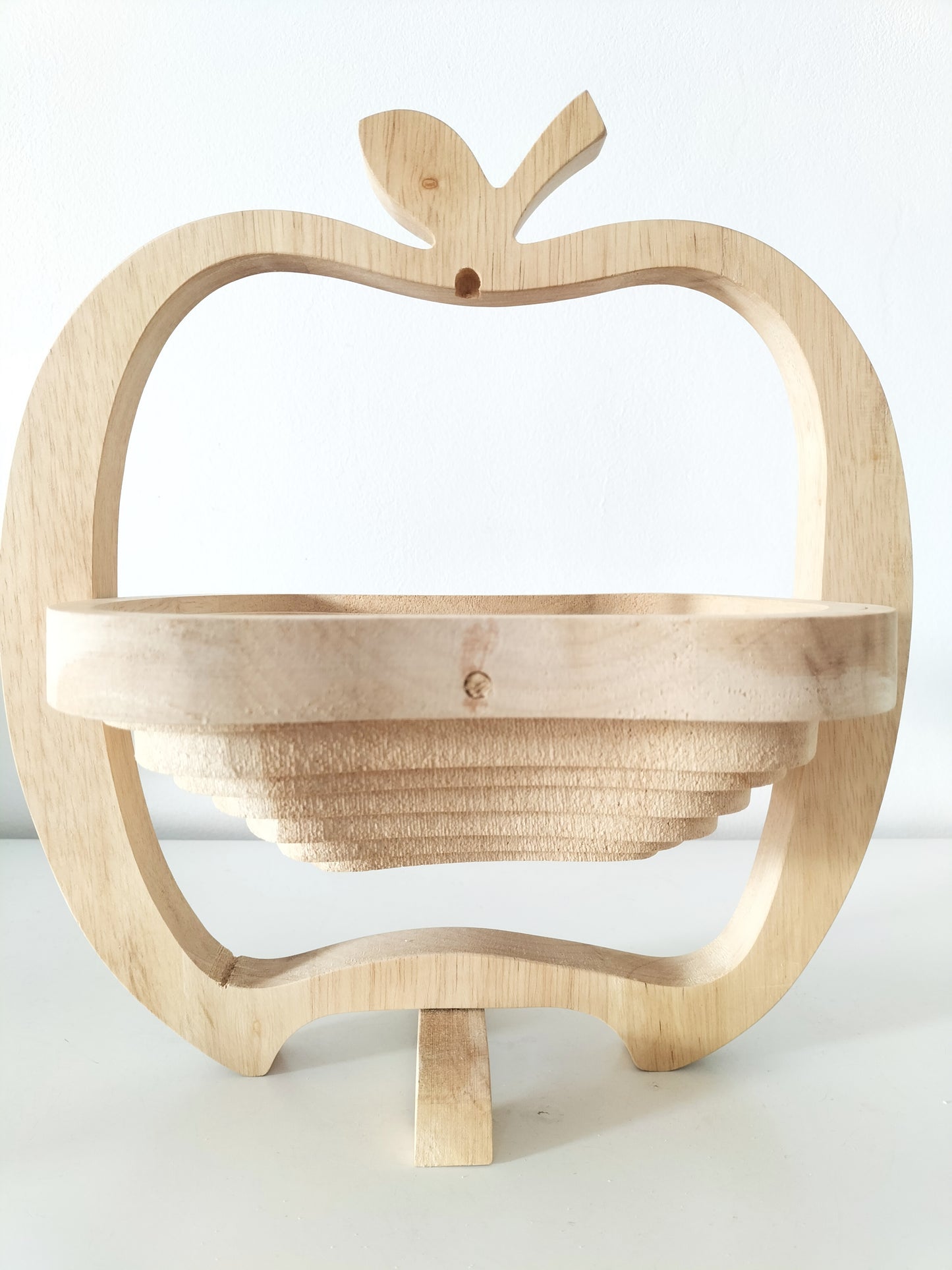 Corbeille et dessous de plat pomme en bois