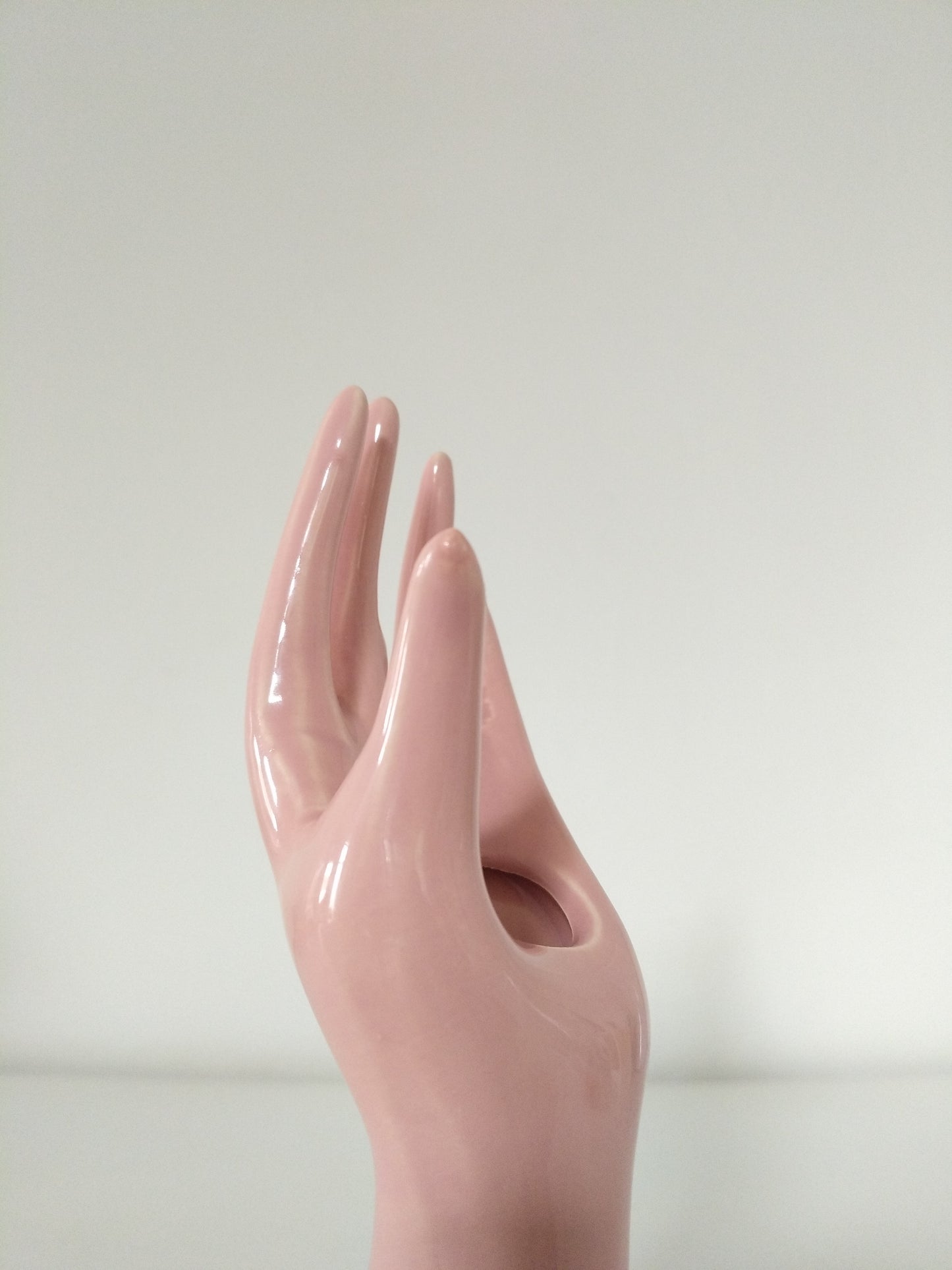 Soliflore baguier main en céramique rose