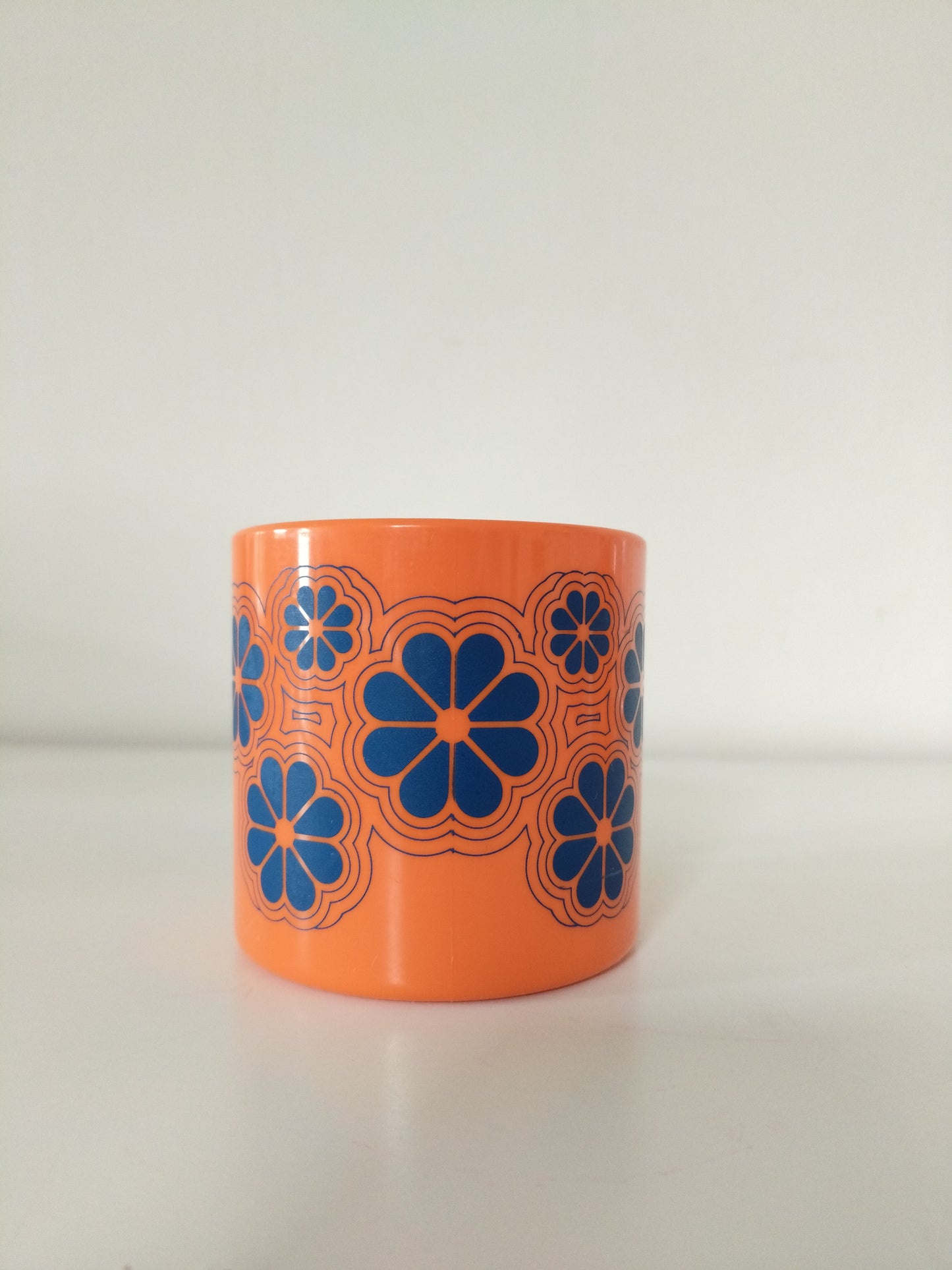 Tasse/ mug en plastique Benco Nutricia au choix