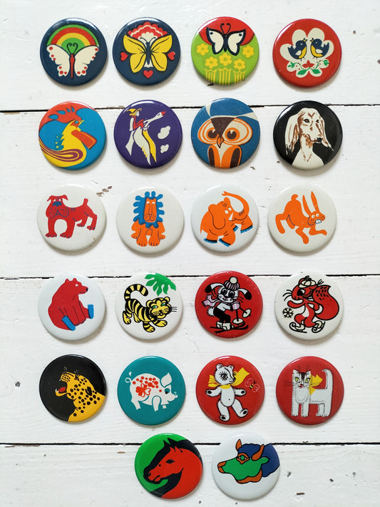 Ancien badge métallique 70's (ou magnet) Norma made in URSS (Estonie) à l'unité