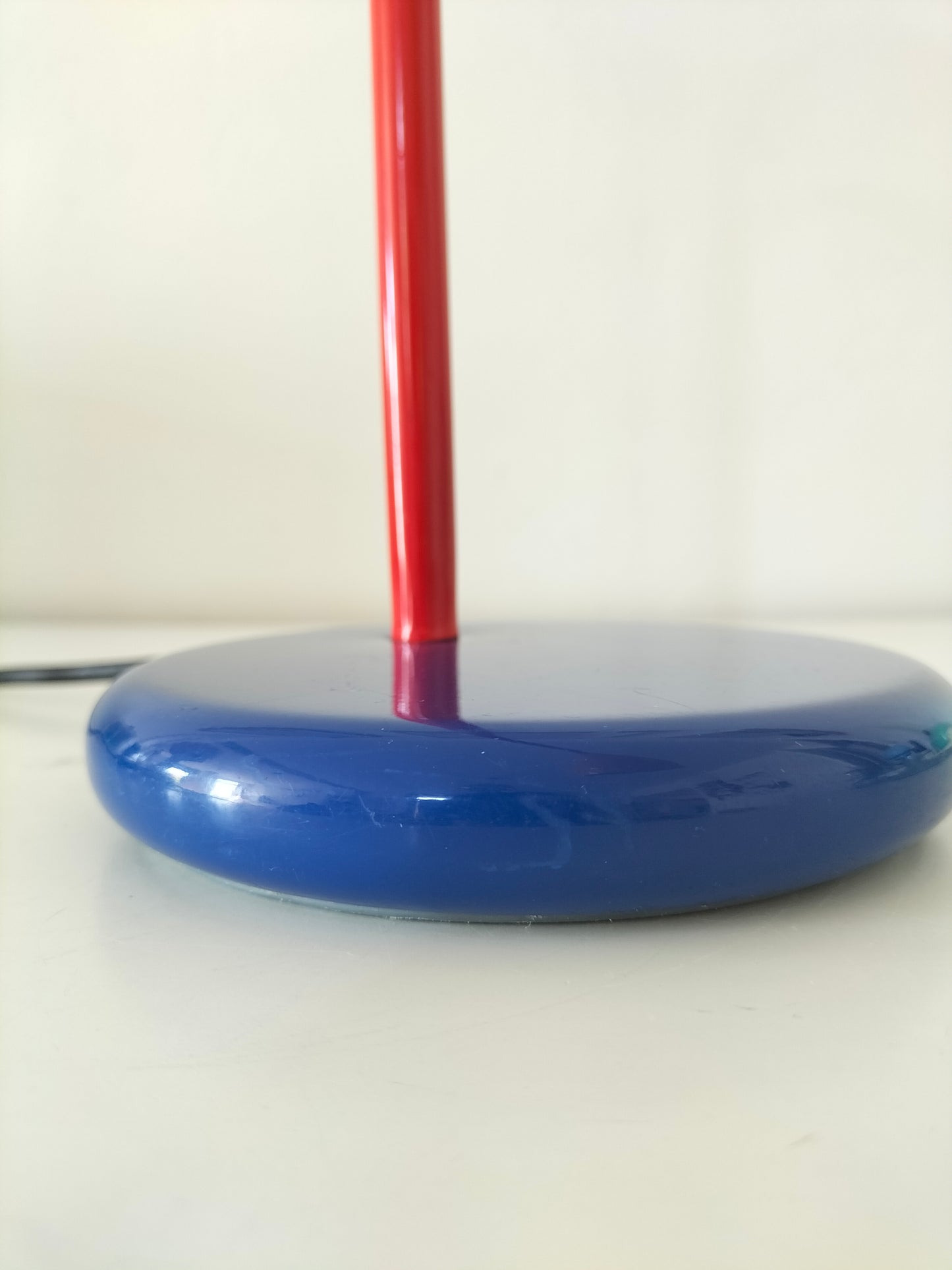 Lampe de table métallique 80's esprit Memphis Style