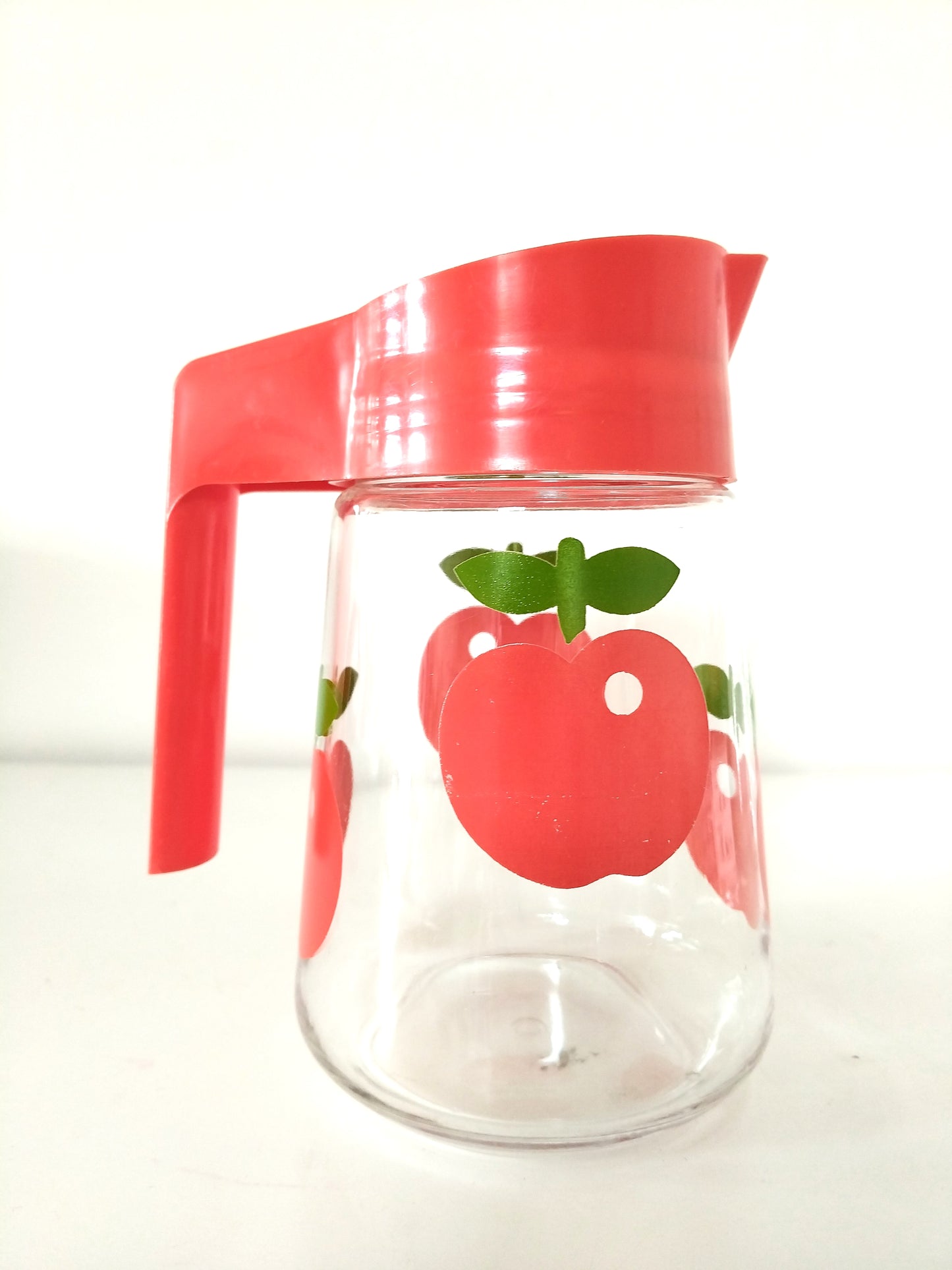 Carafe pichet cruche Henkel décor pommes