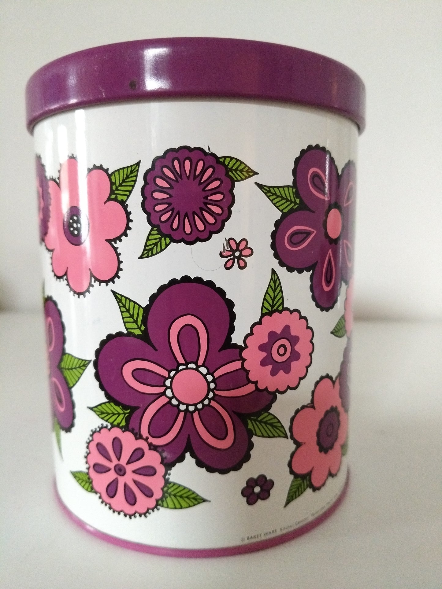 Boîte métallique flower power Baret Ware England