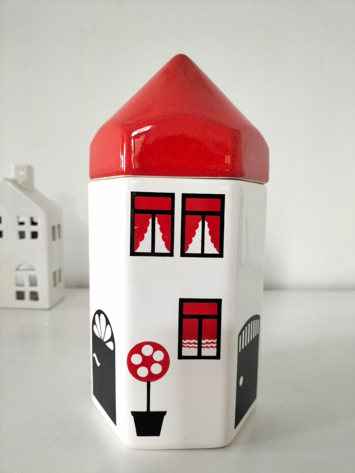 Boîte/ pot maison en porcelaine Waechtersbach (réservé à Laetitia!)