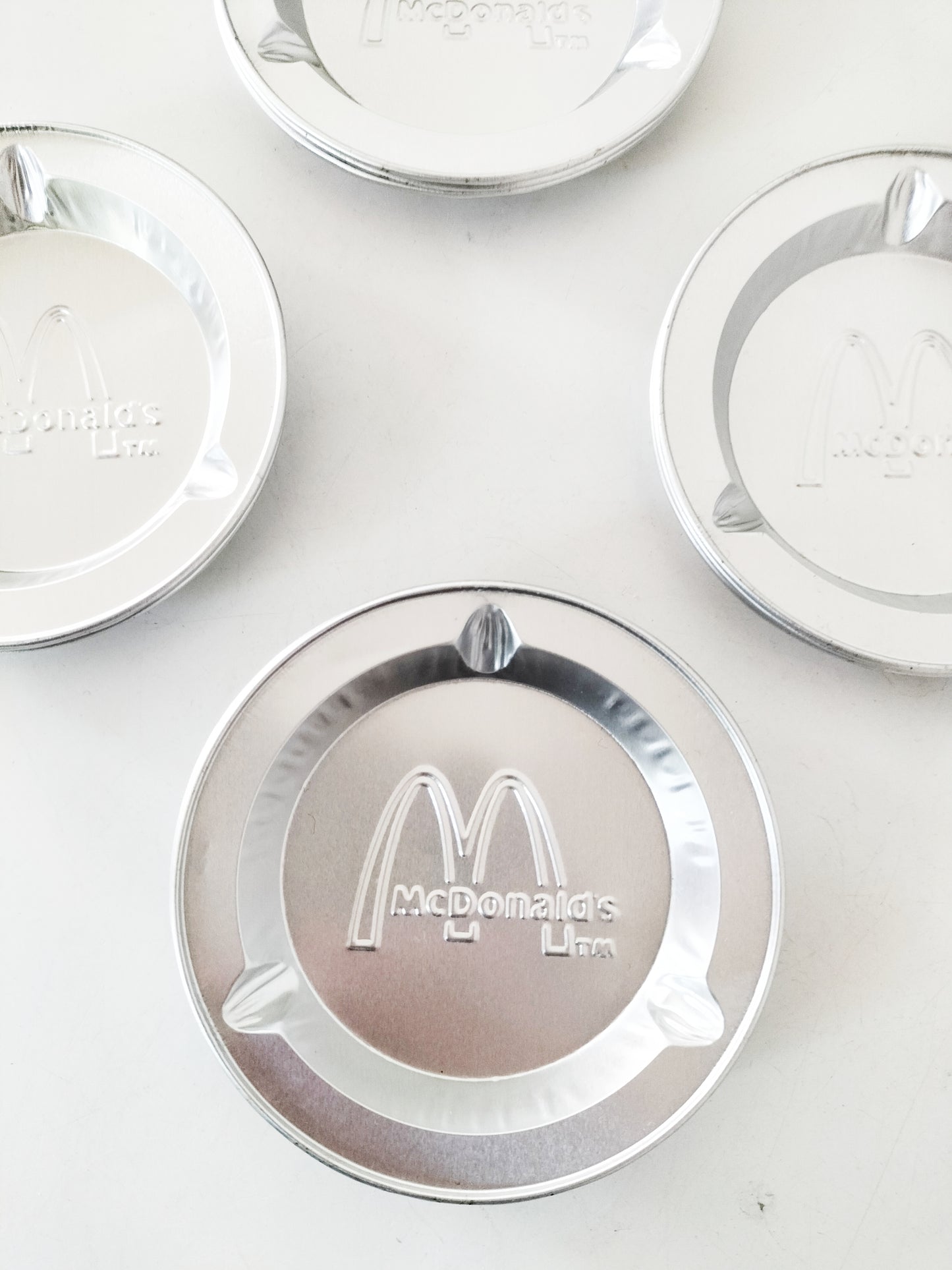 Cendrier jetable en aluminium Mc Donald's à l'unité