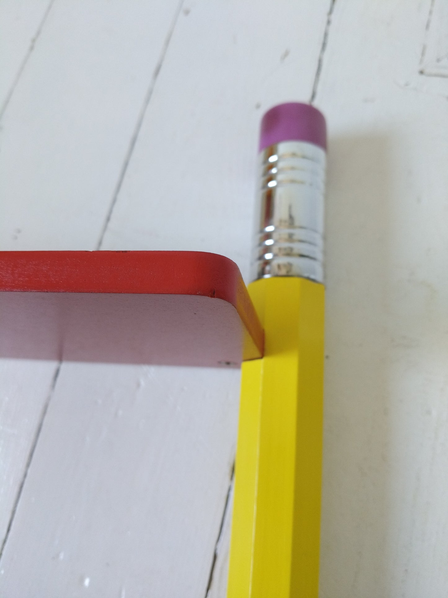 Petite étagère murale crayons style Pierre Sala 80's