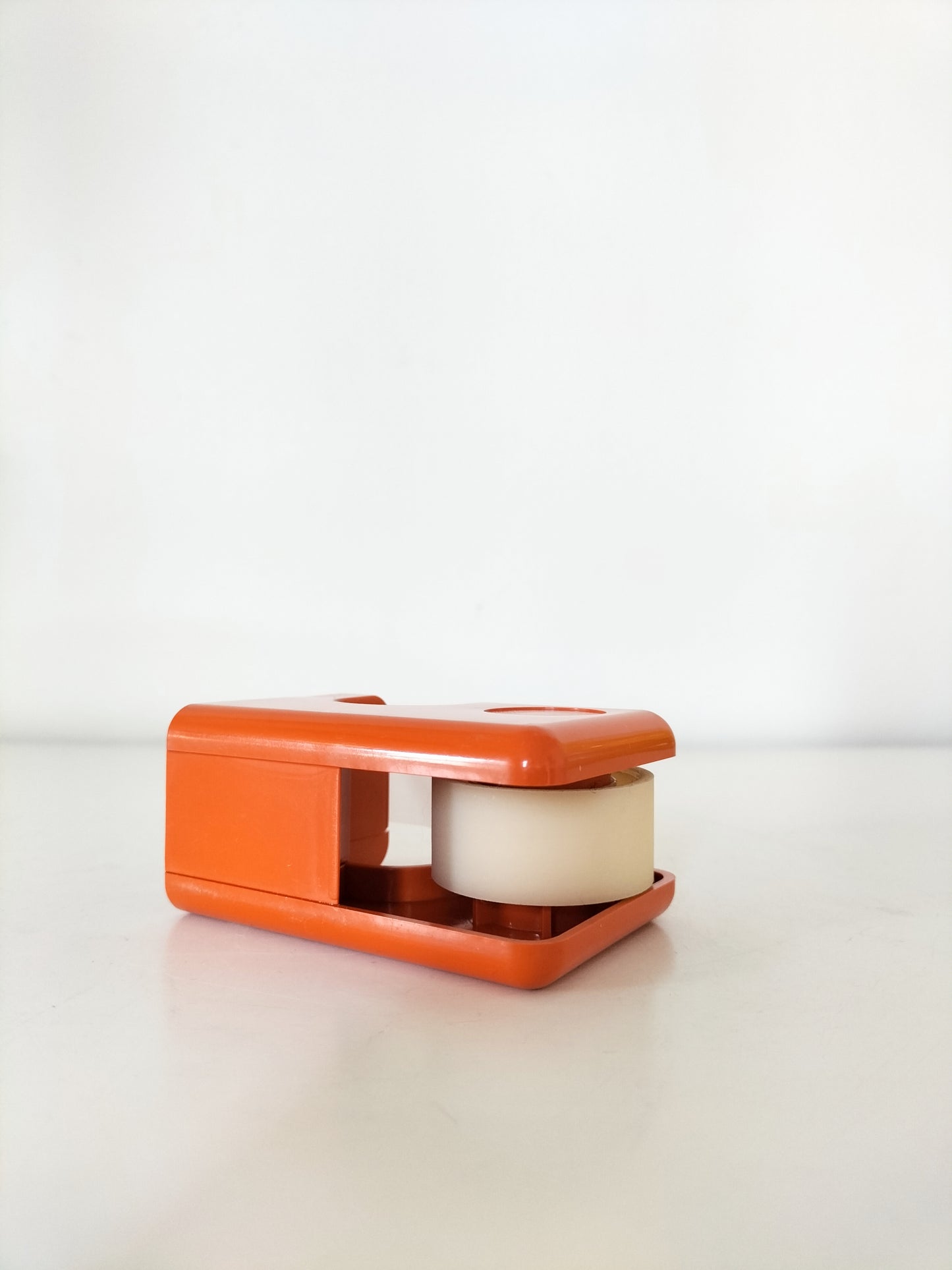 Dérouleur de papier collant en plastique orange