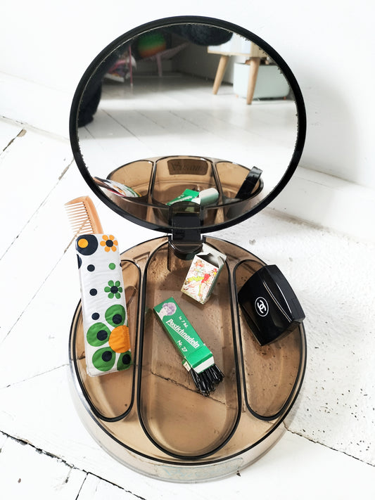 Coiffeuse/ miroir Susanna par Massoni et Pelizzo pour Guzzini