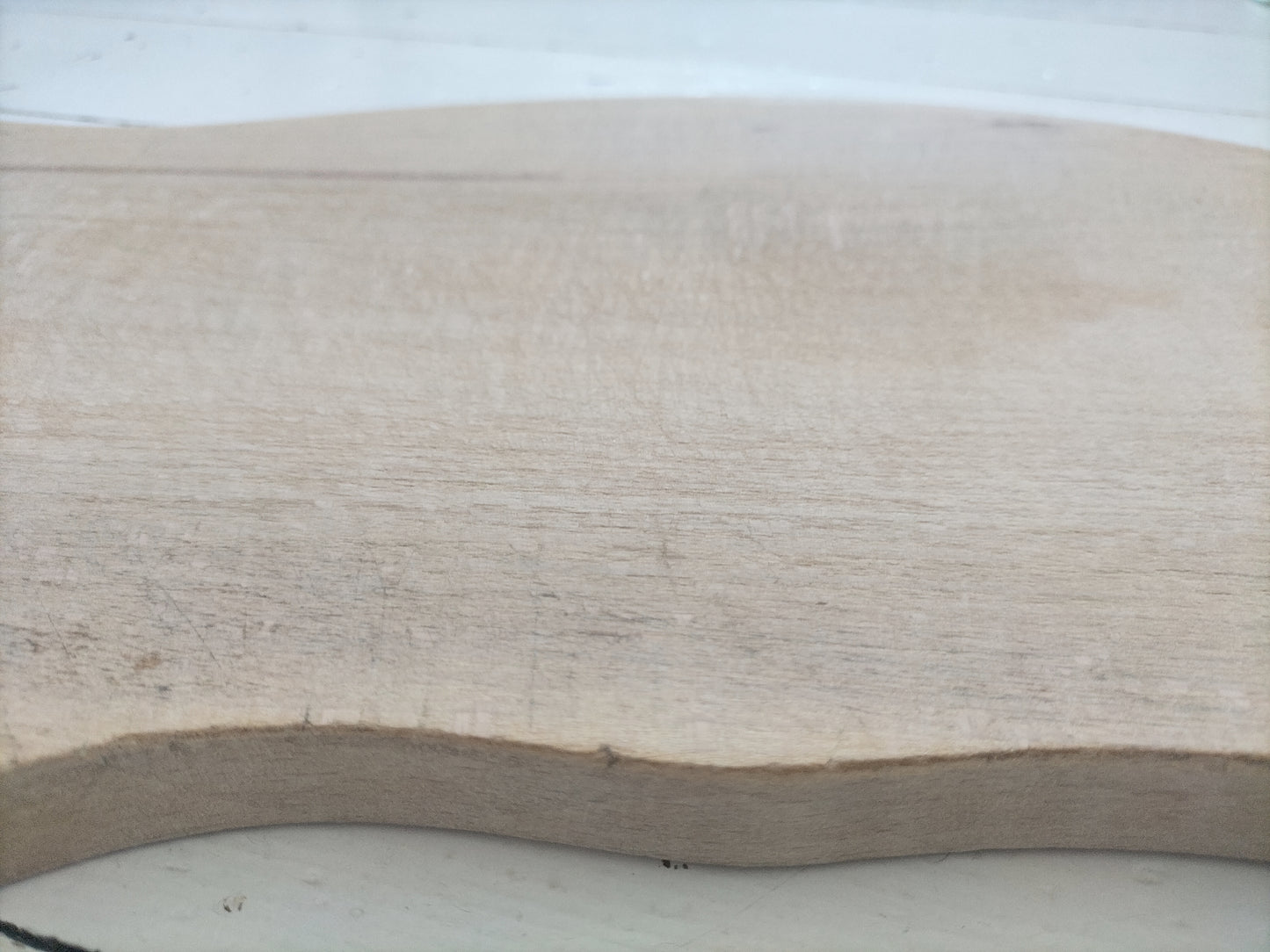 Ancienne grande planche à découper ou de service 🐖 en bois