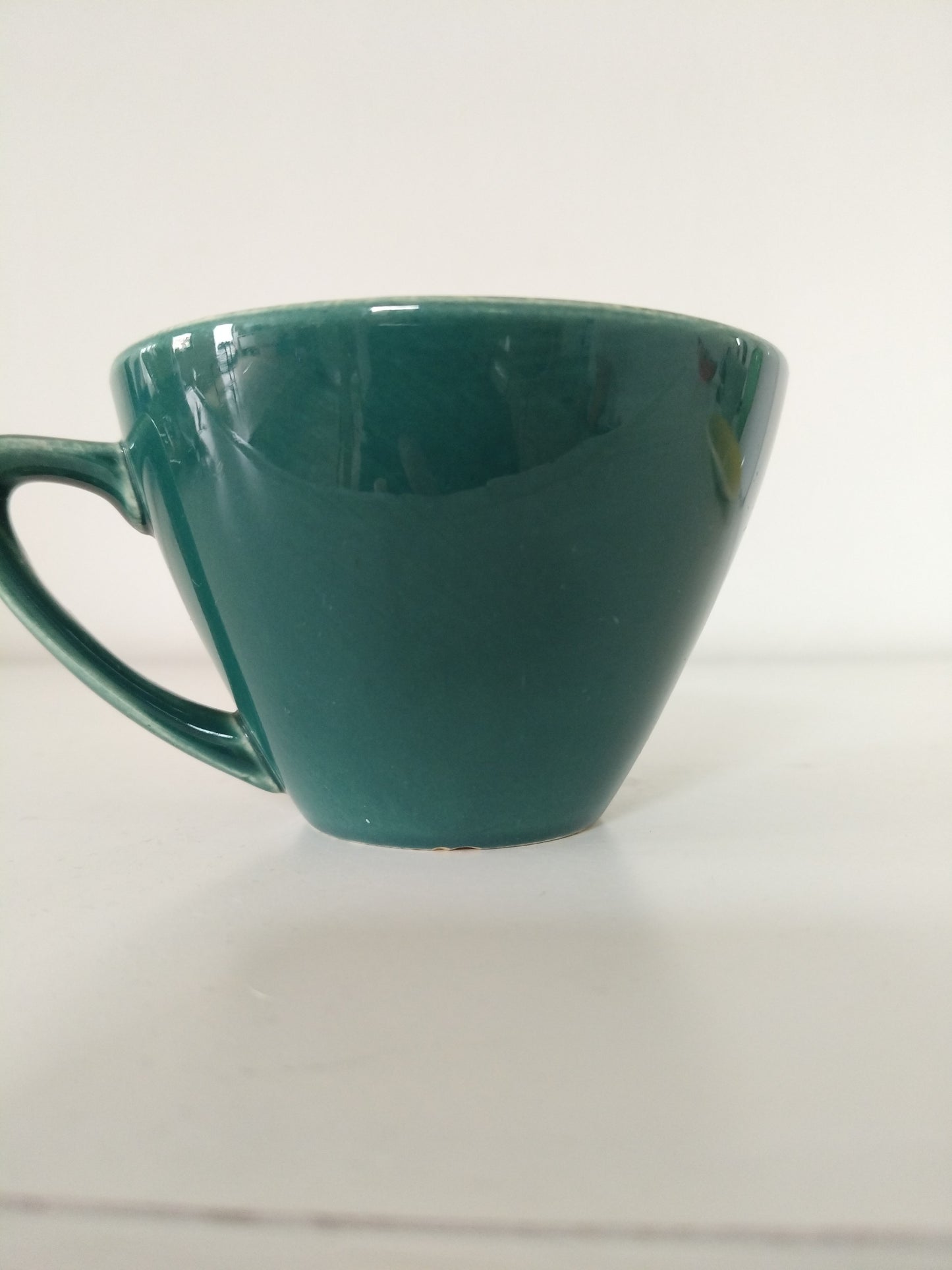 Ensemble 1 tasse verte + 1 soucoupe jaune Kéralux Boch La Louvière Miami Bicolore