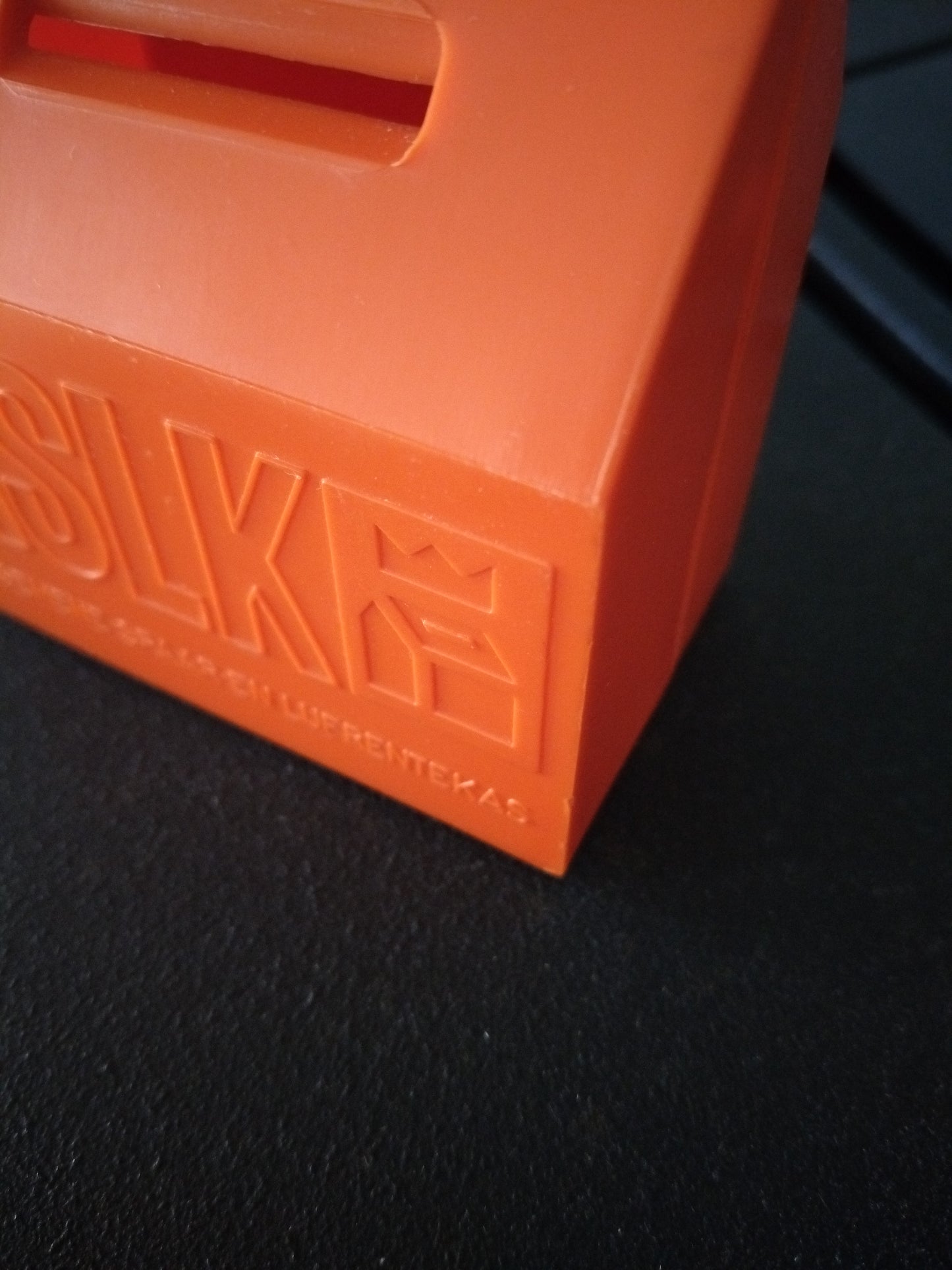 Tirelire maison publicitaire banque CGER / ASLK en plastique