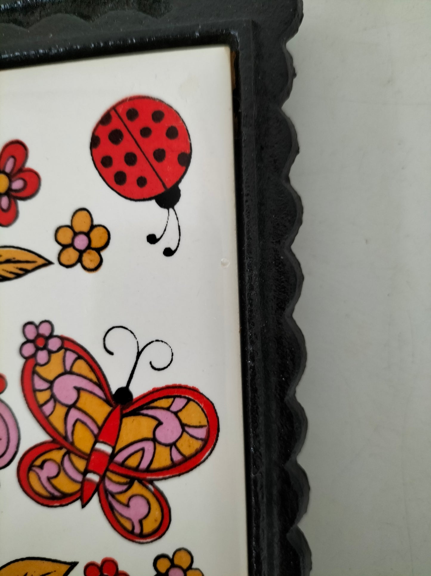 Dessous de plat fonte et carreau en céramique pour Adeline ?