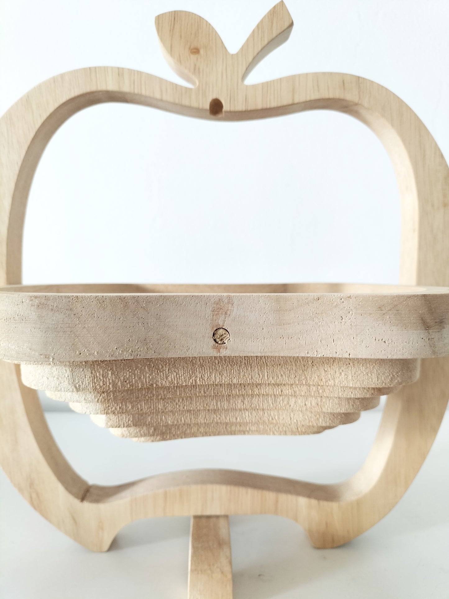 Corbeille et dessous de plat pomme en bois