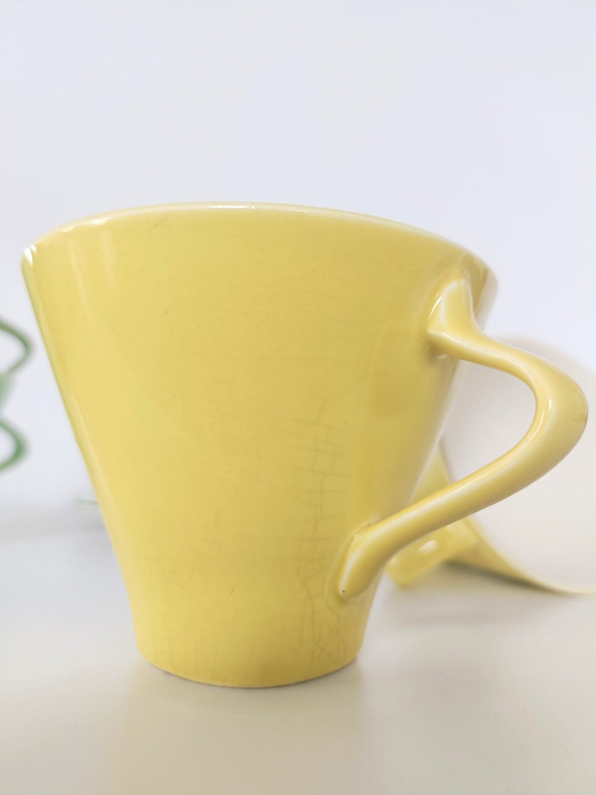 4 tasses + 4 sous-tasses Boch Pastel