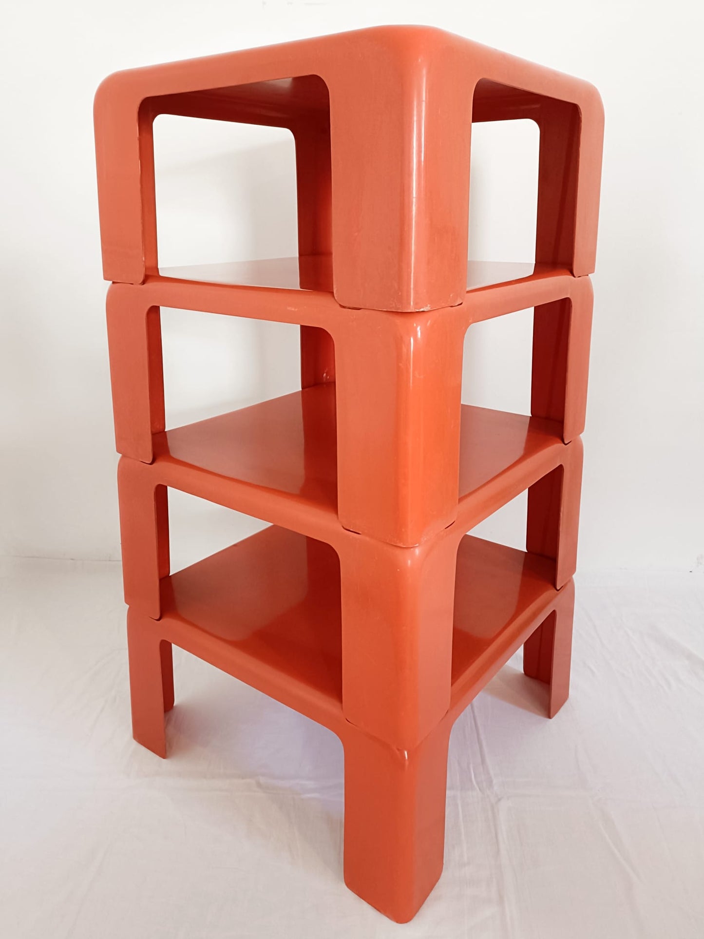 Tables Quattro Gatti de Mario Bellini pour C&B