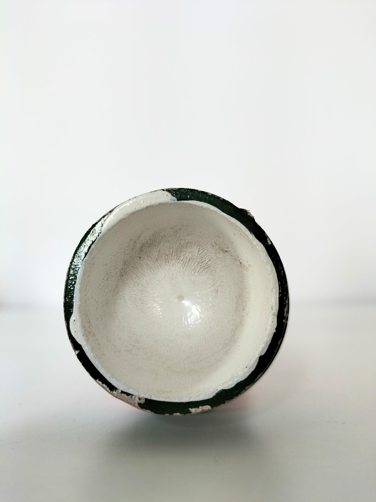 Coquetier personnage en bois