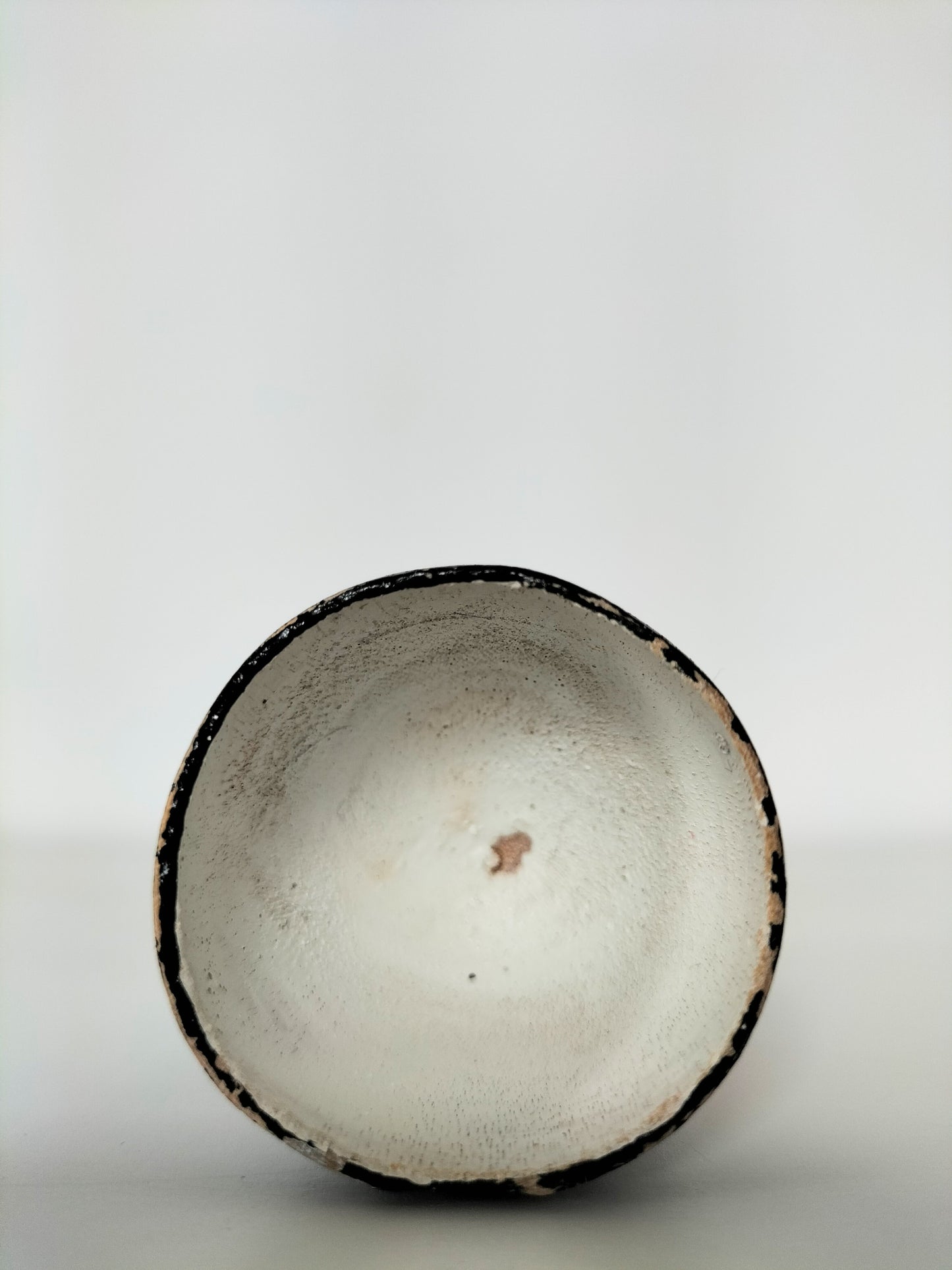 Coquetier personnage en bois