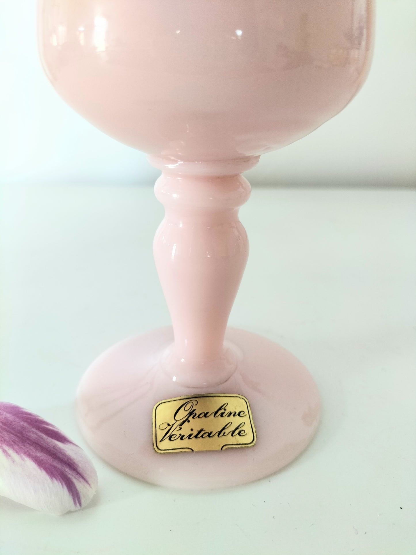 Vase en opaline