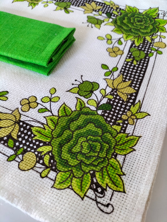 4 sets de table + 4 serviettes